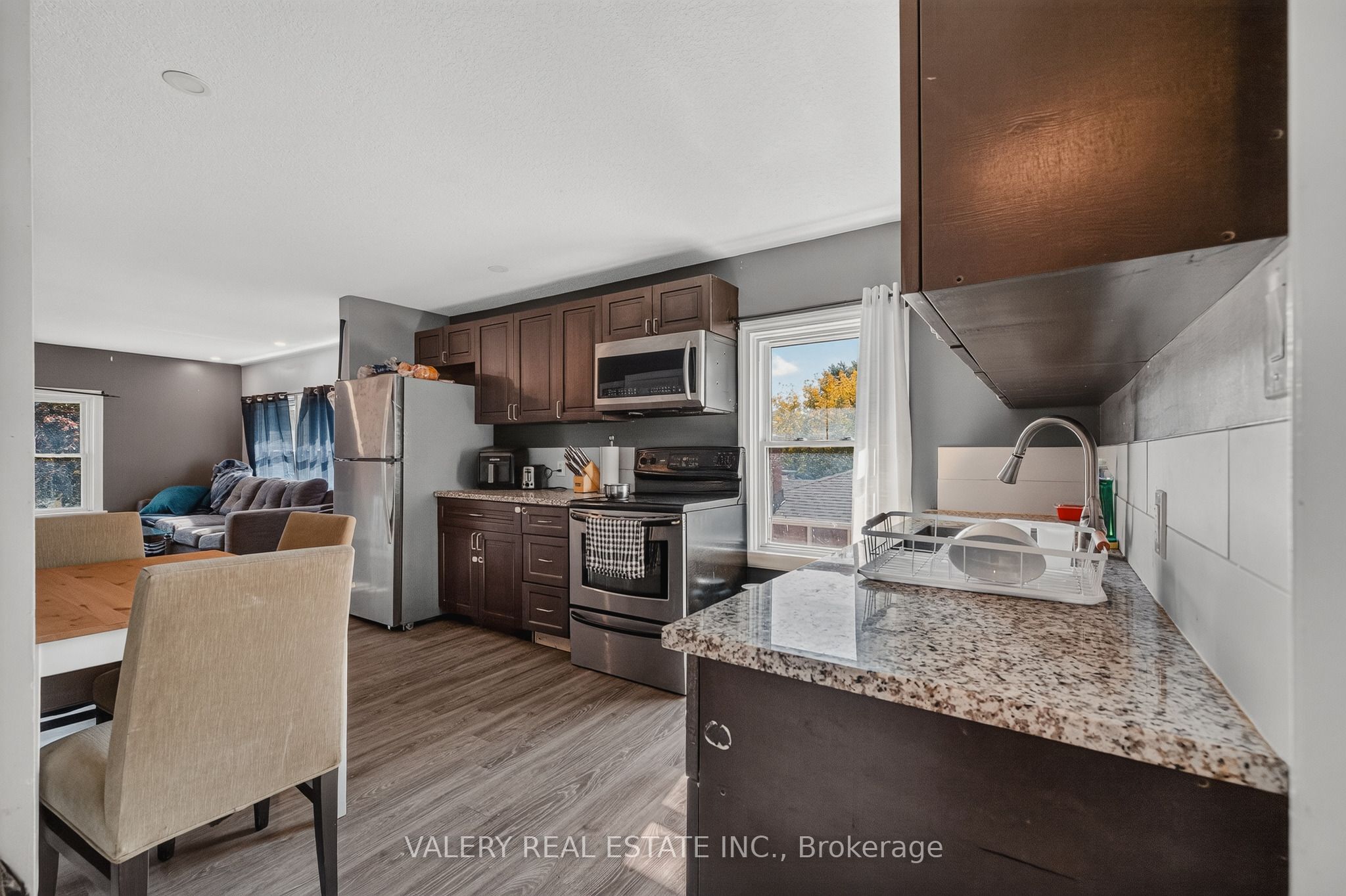 752 Sherring Street Property Photo 11