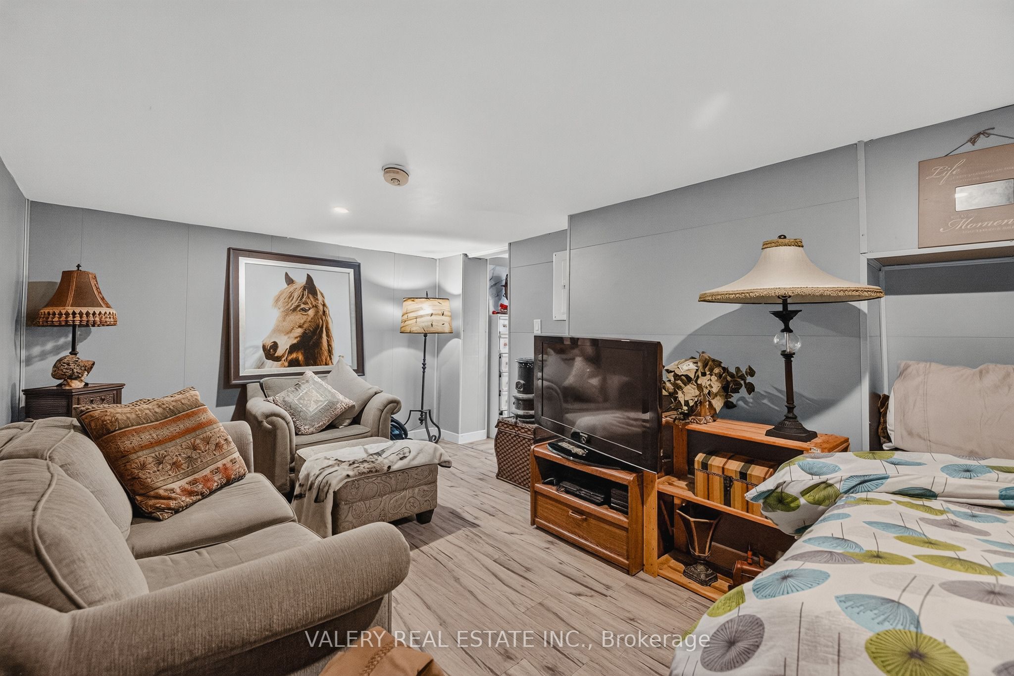752 Sherring Street Property Photo 24