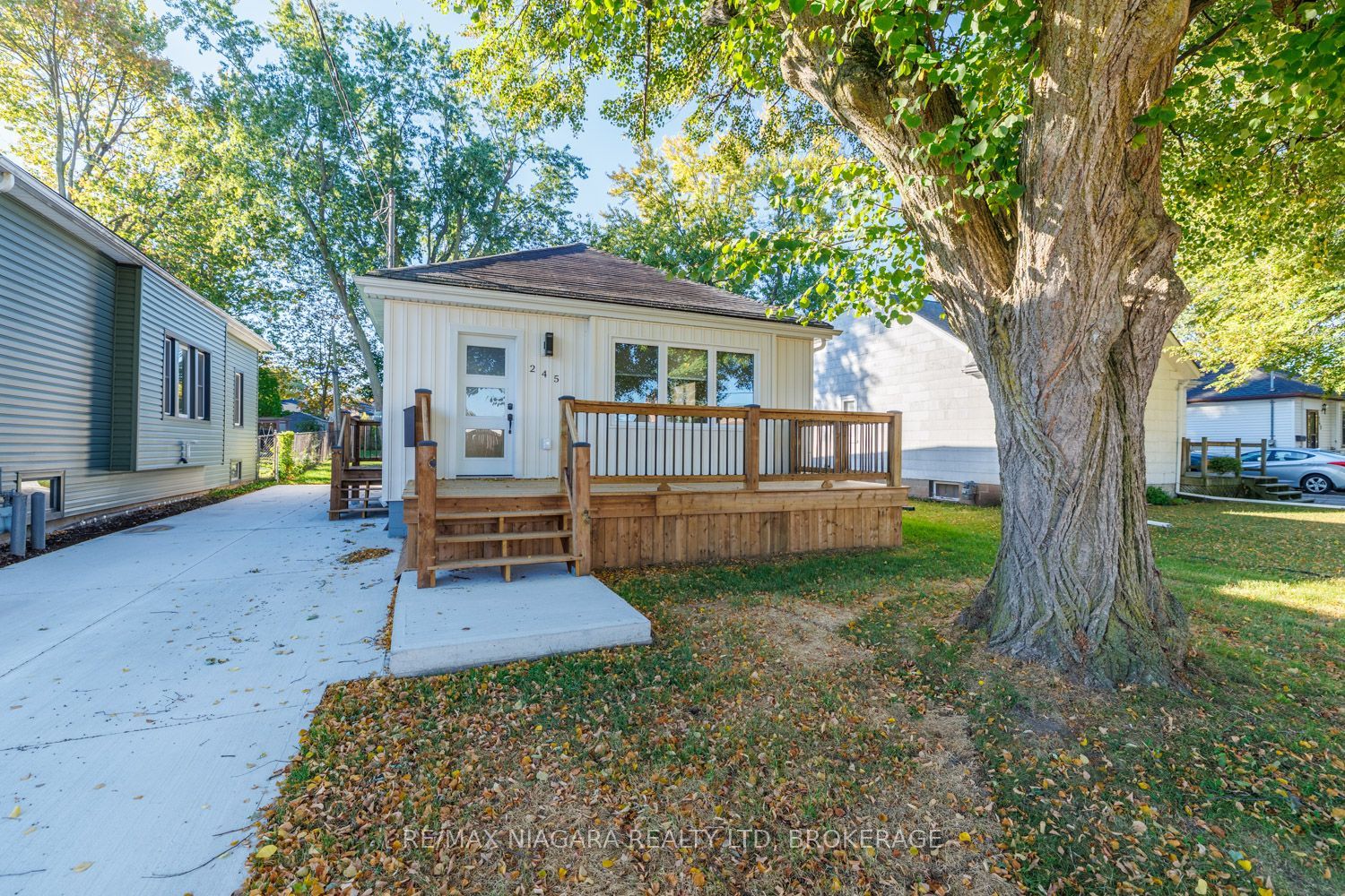 245 Bowen Road Property Photo 1