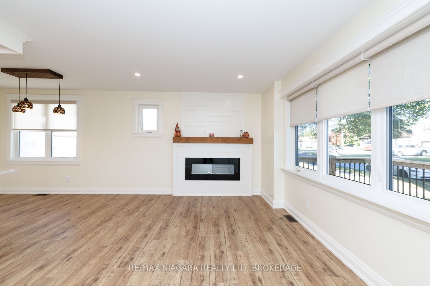 245 Bowen Road Property Photo 7