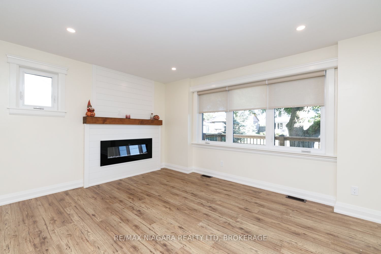 245 Bowen Road Property Photo 8