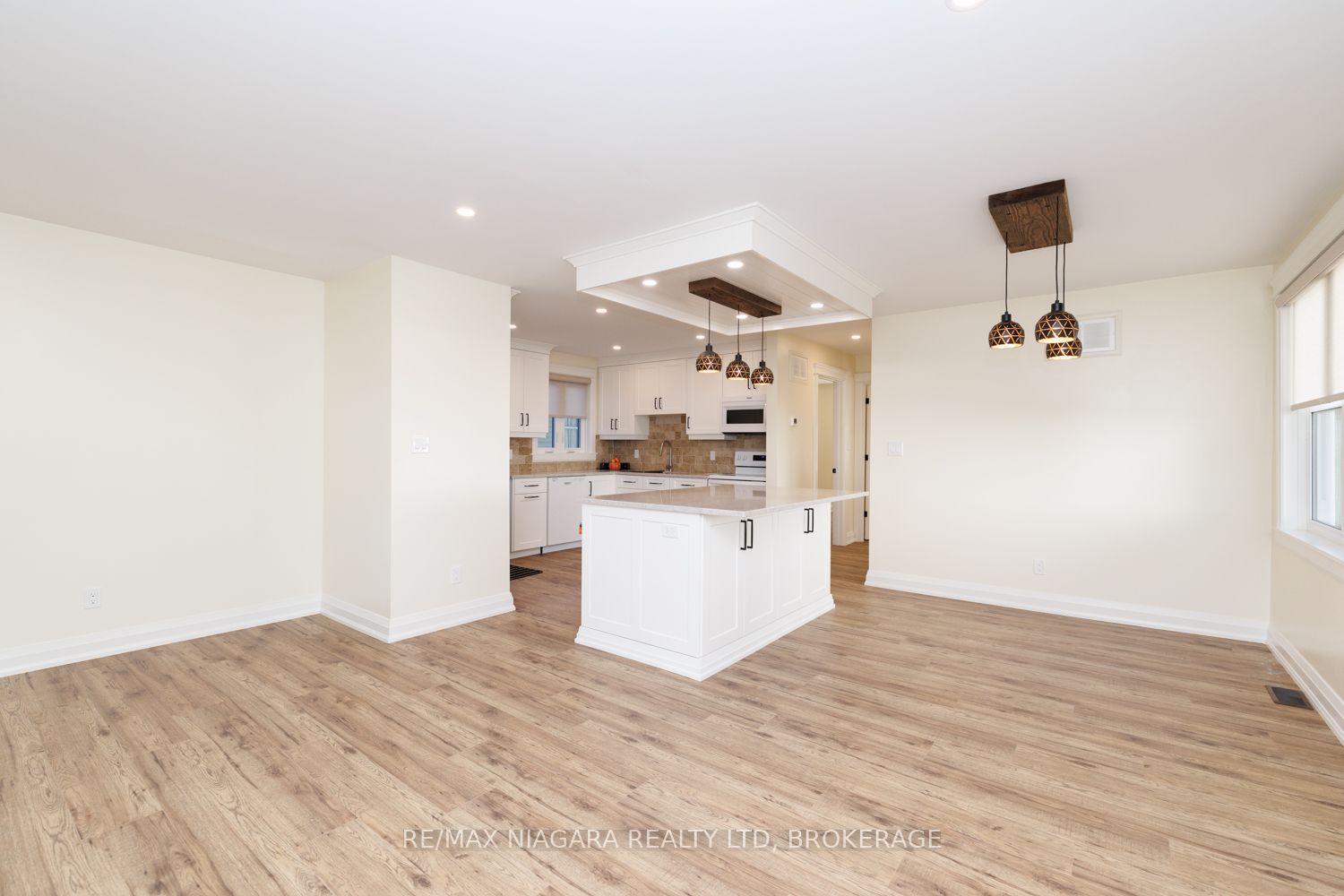 245 Bowen Road Property Photo 10