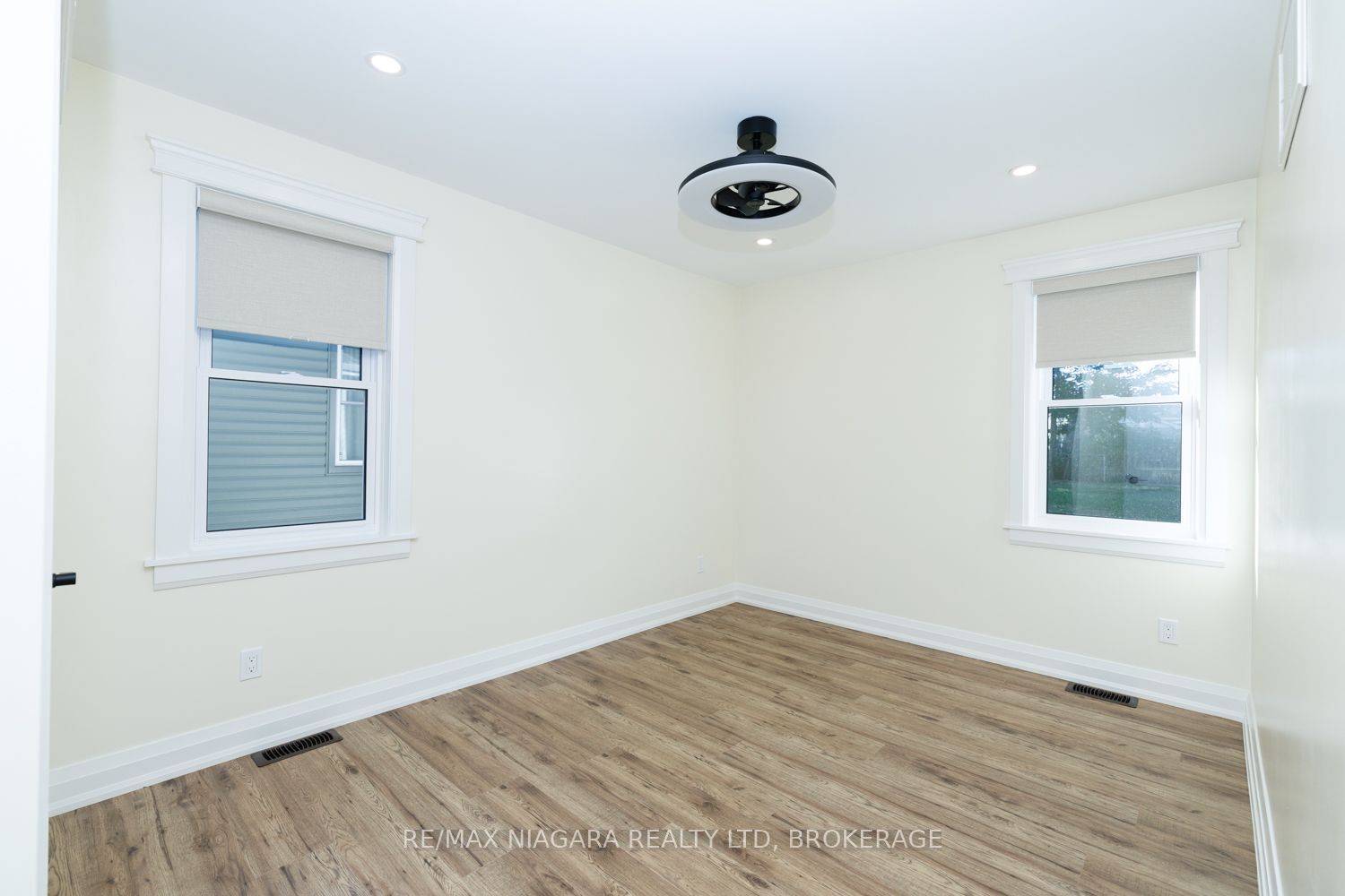245 Bowen Road Property Photo 15