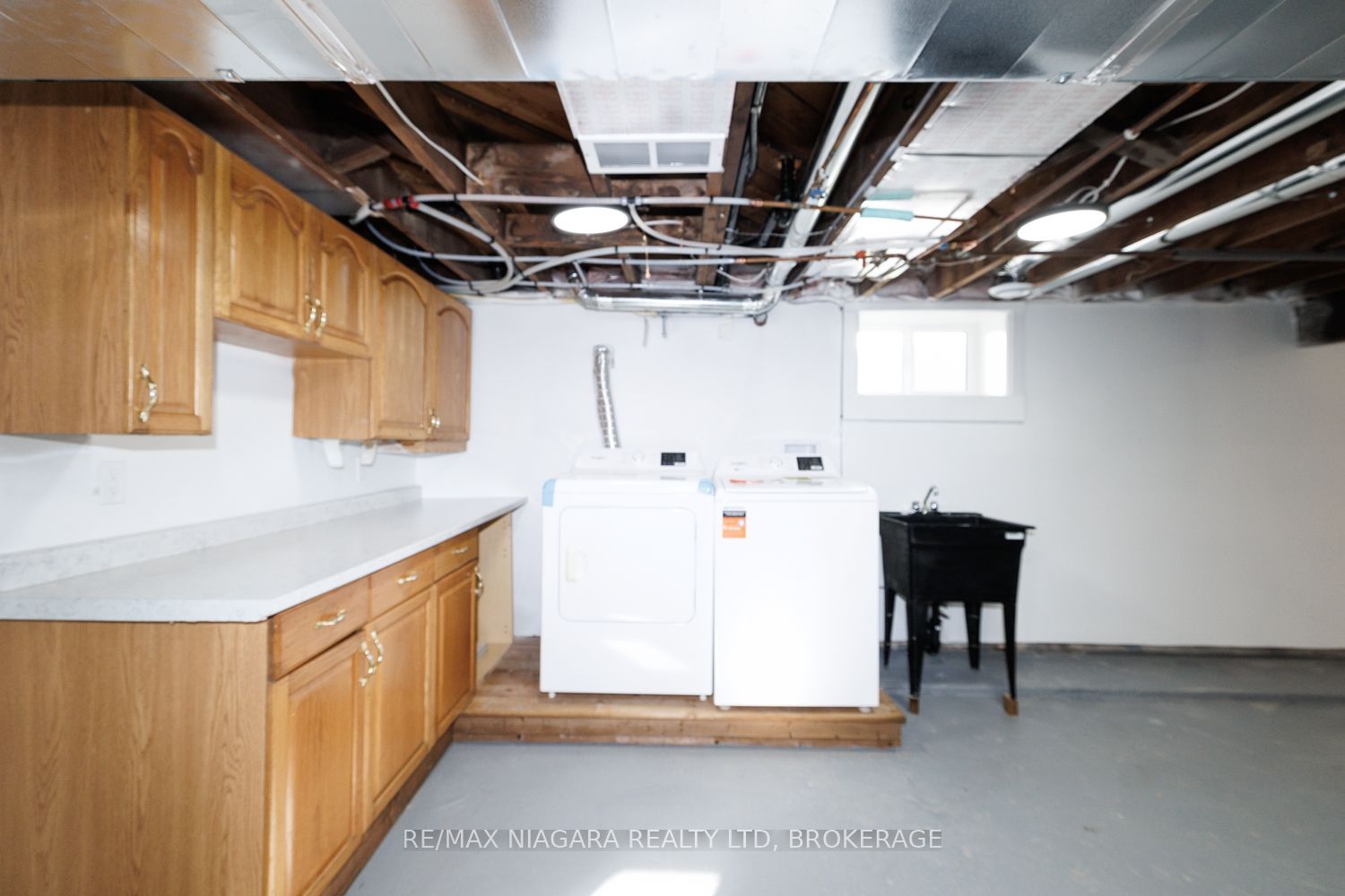 245 Bowen Road Property Photo 26