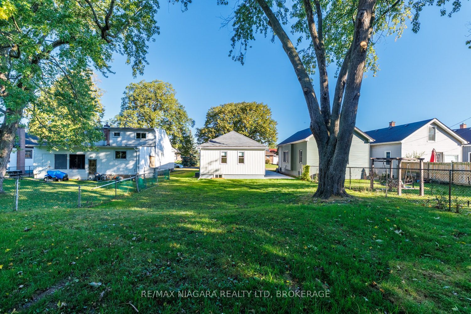 245 Bowen Road Property Photo 30