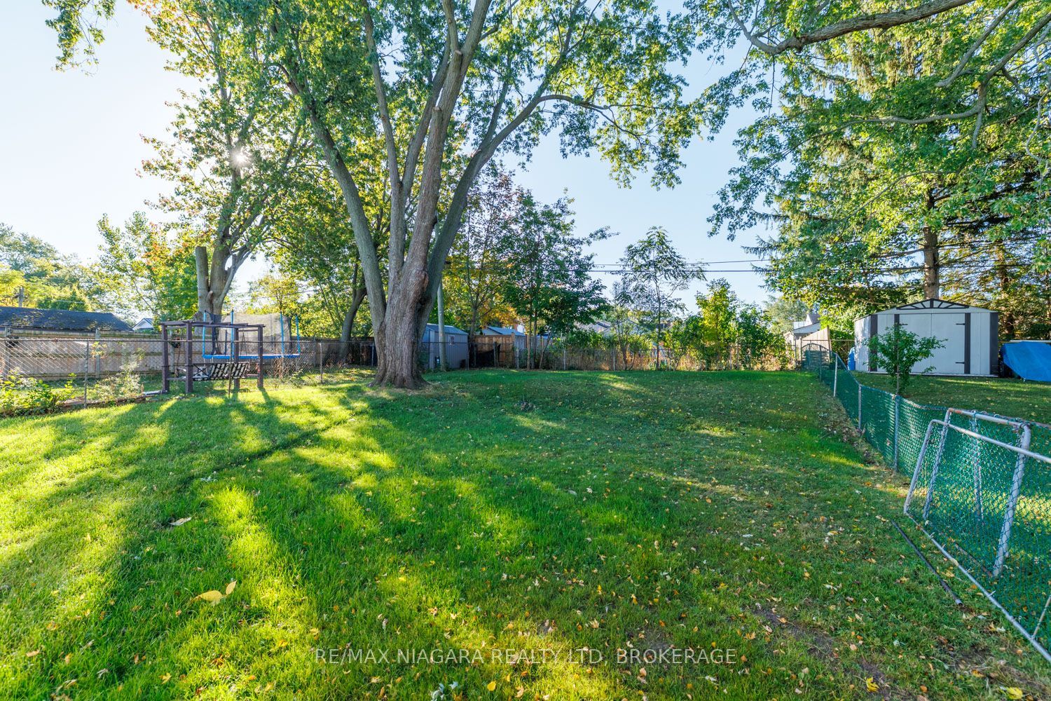 245 Bowen Road Property Photo 31