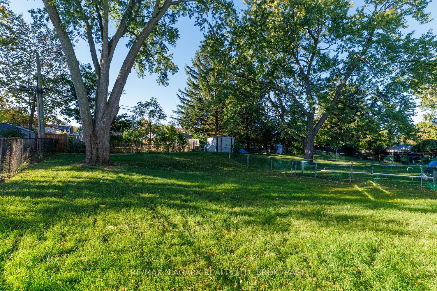 245 Bowen Road Property Photo 32
