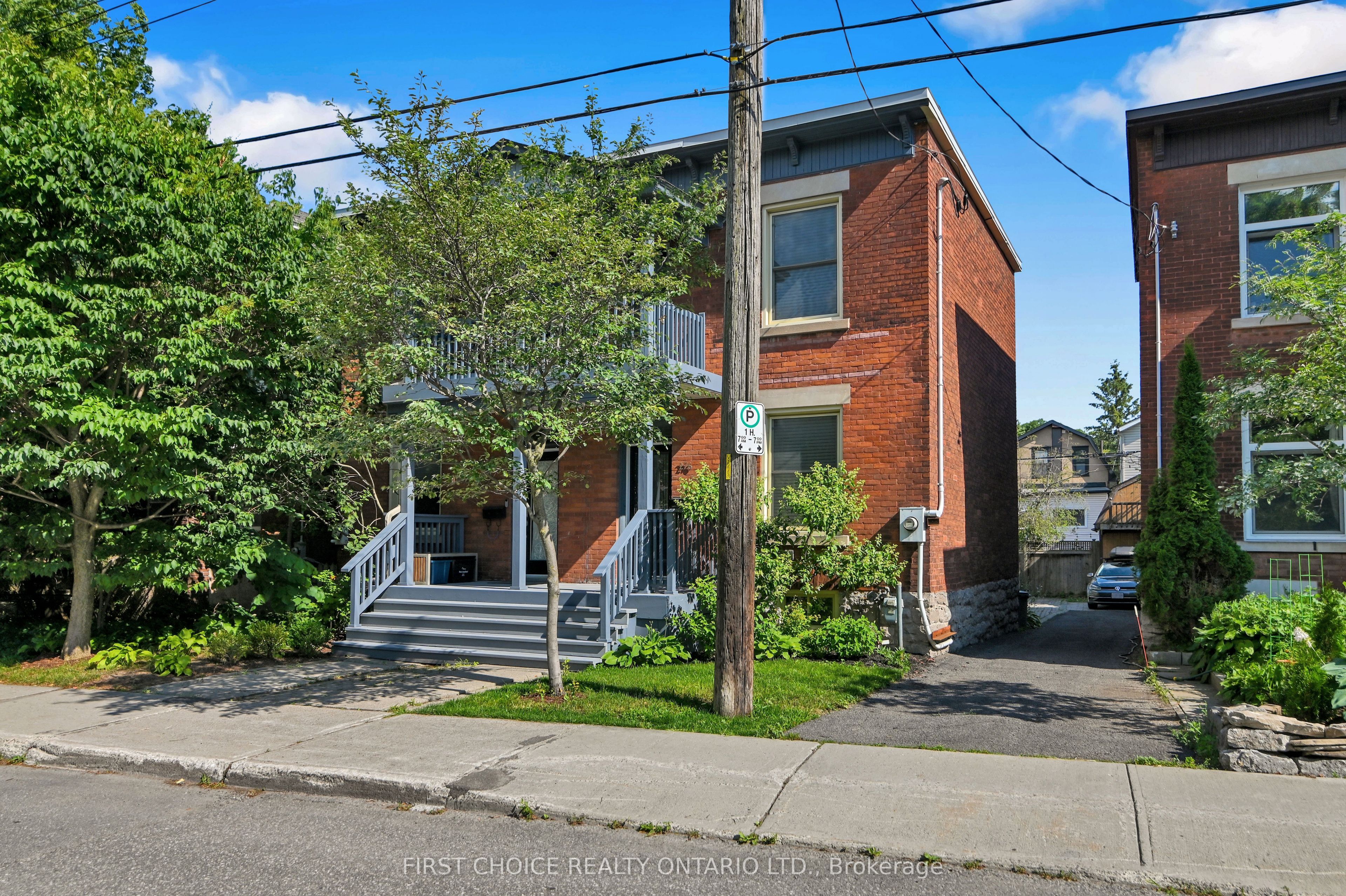 276 Fifth Avenue Property Photo 2