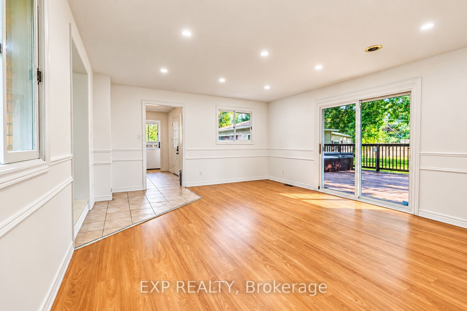 1085 Saint Laurent Drive Property Photo 7