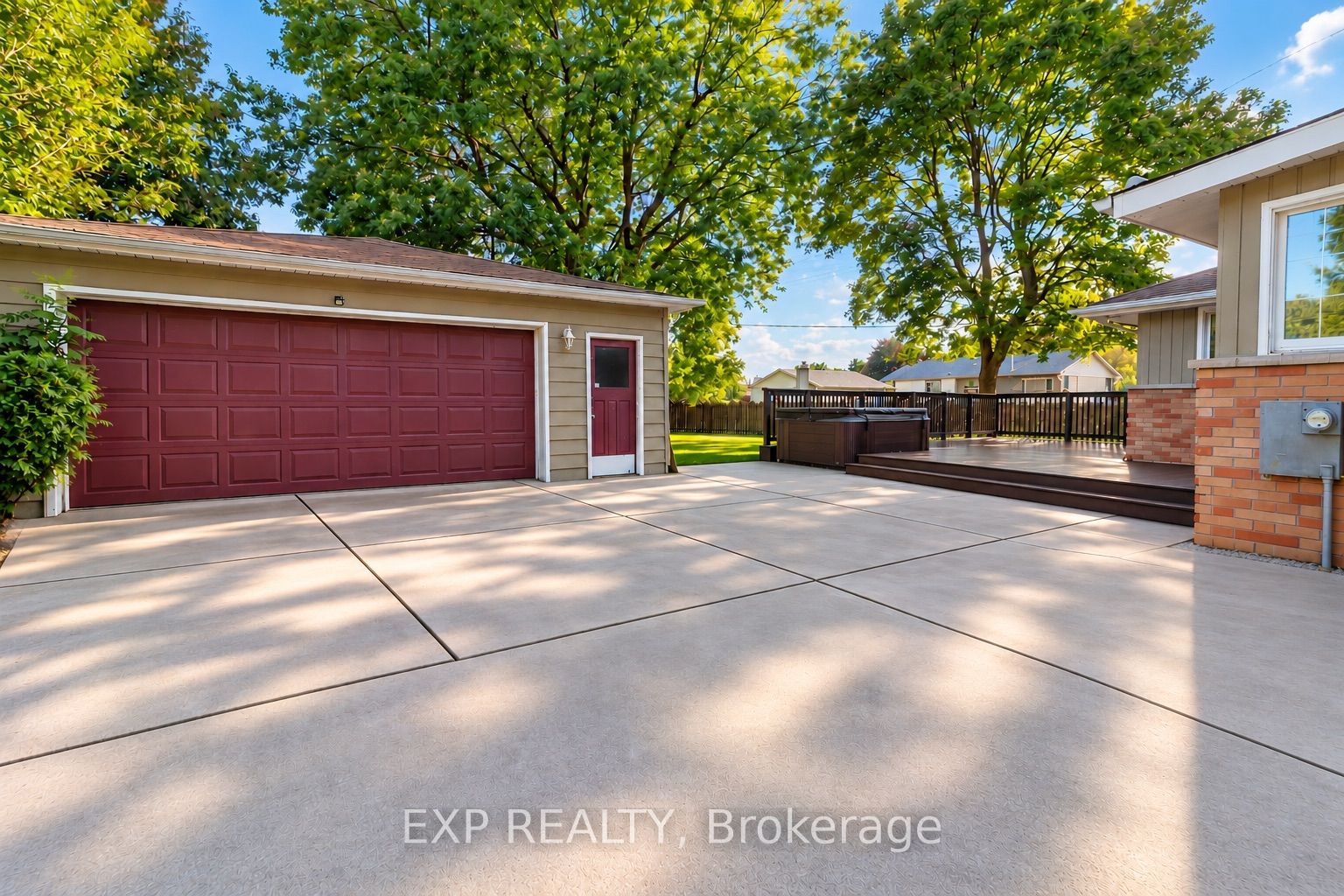 1085 Saint Laurent Drive Property Photo 31