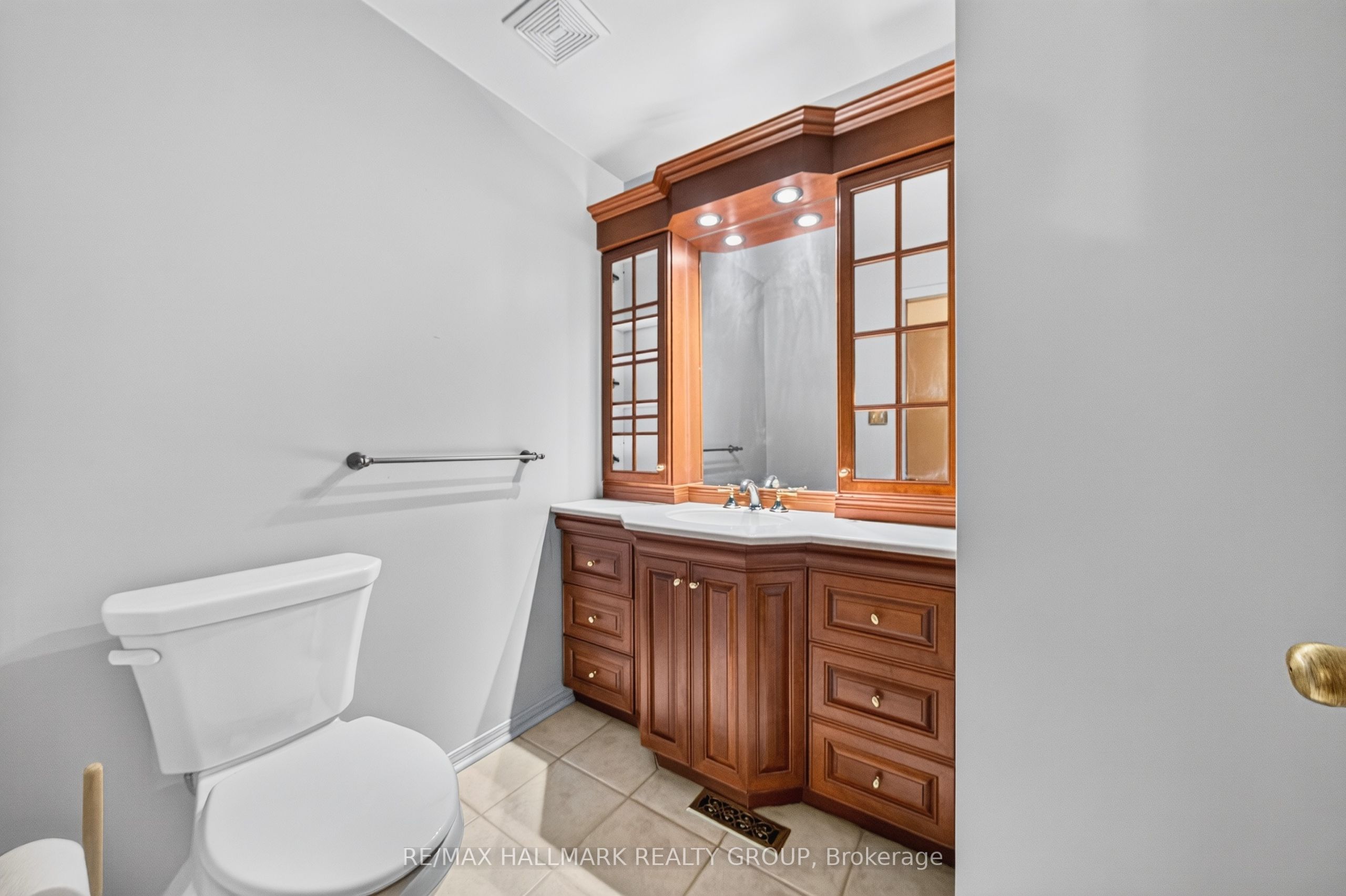 19 Fallow Court Property Photo 3