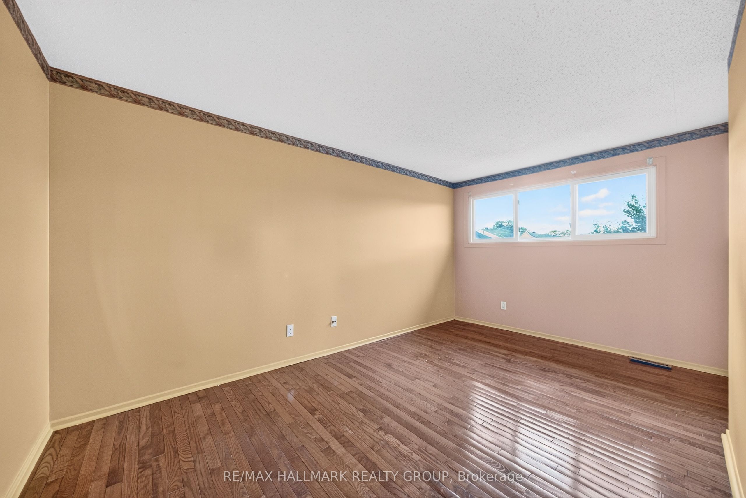 19 Fallow Court Property Photo 20