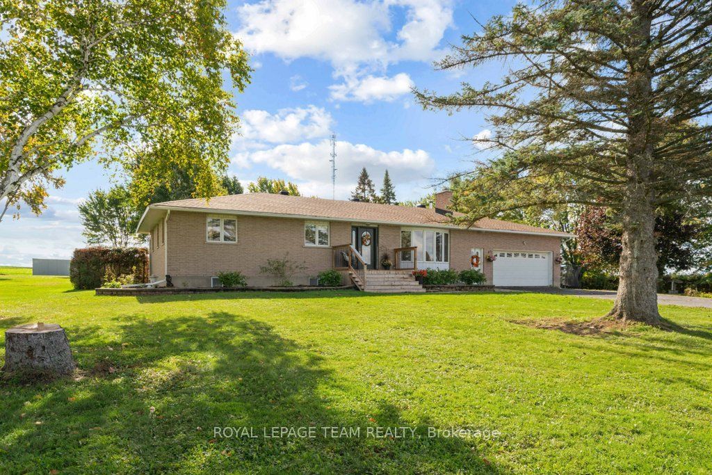 12570 County 18 Road Property Photo 2