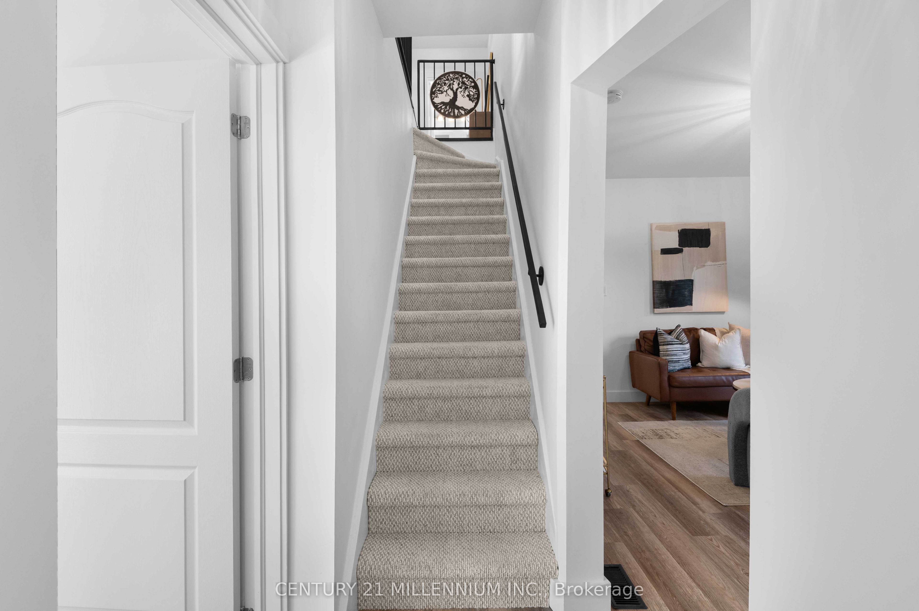 50 Leeson Street S Property Photo 14