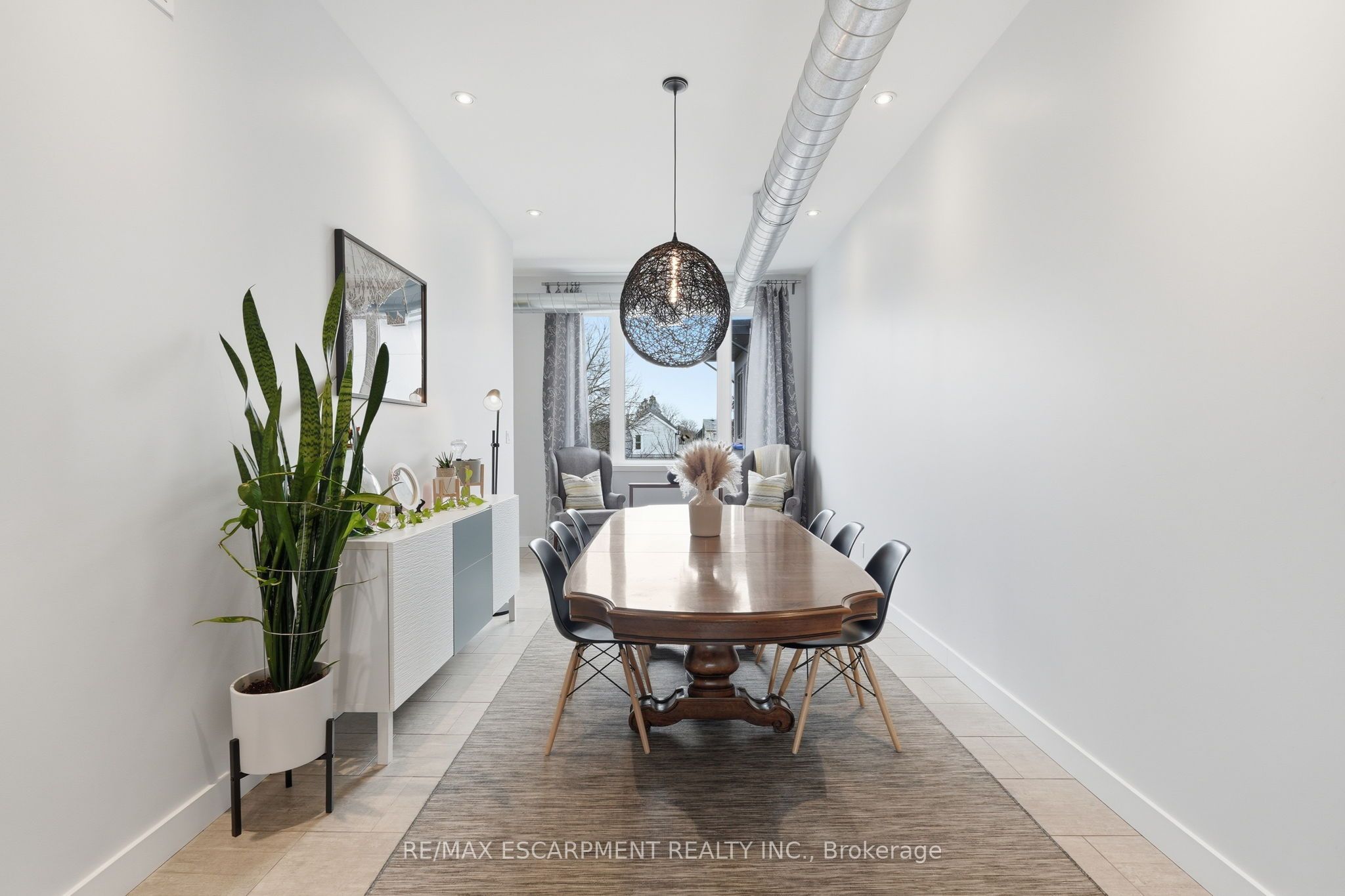 414 John Street Property Photo 14