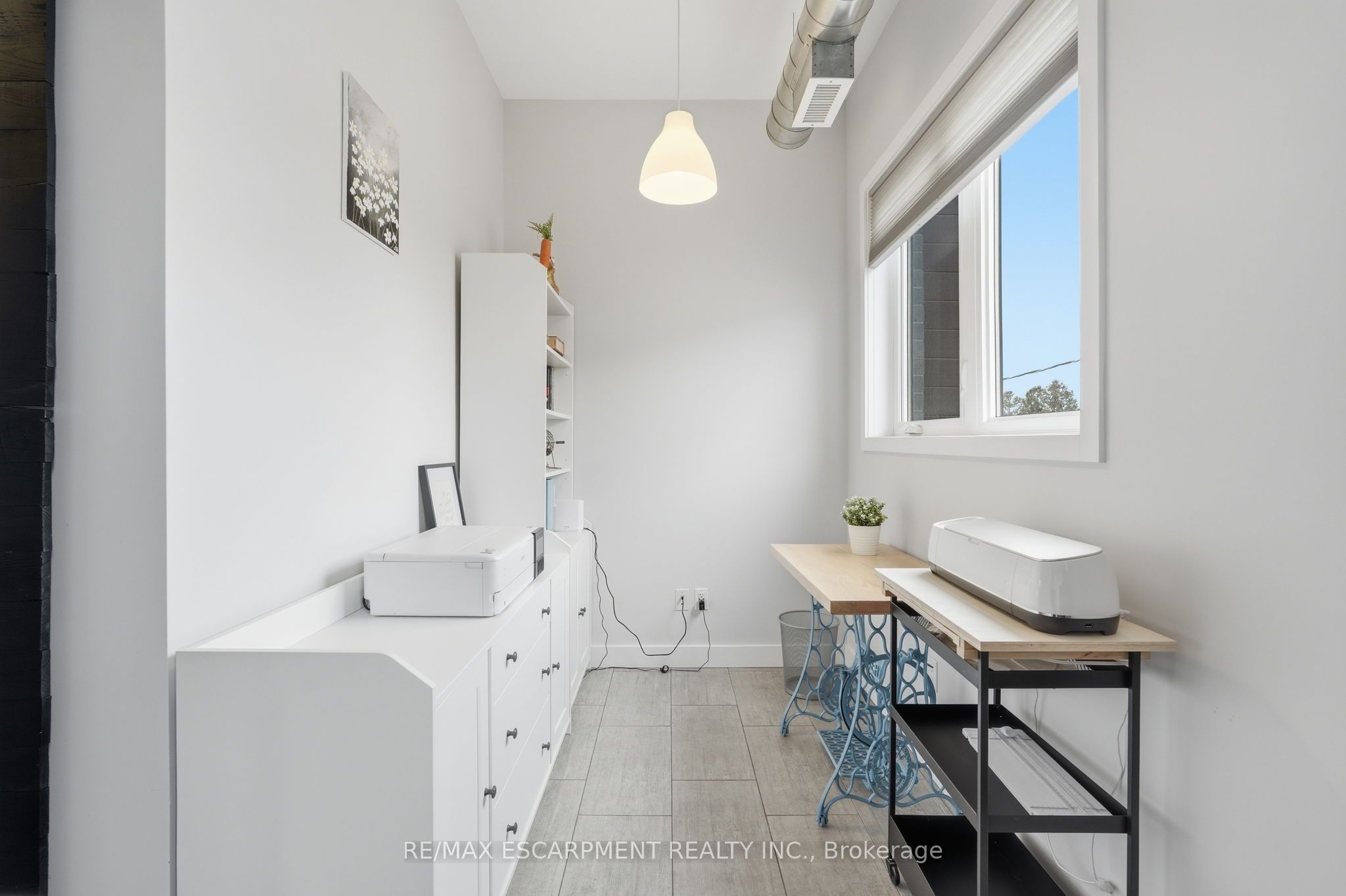 414 John Street Property Photo 16