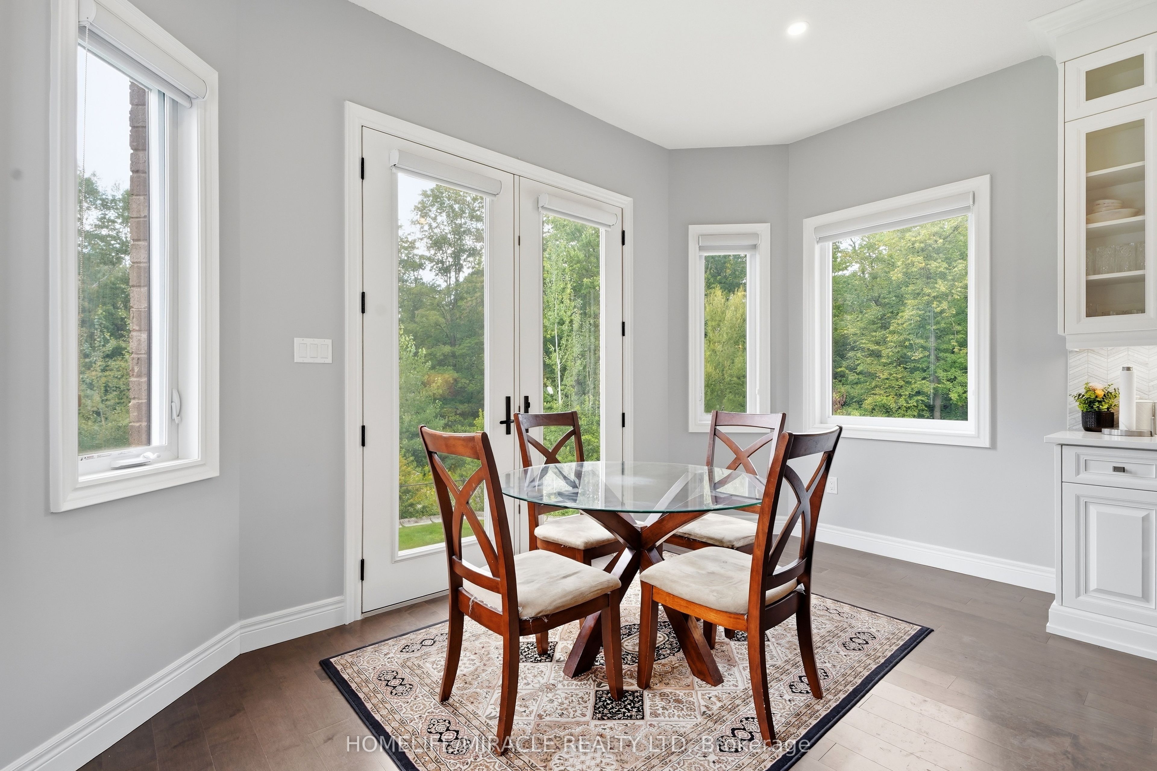 147 Ambrous Crescent Property Photo 14