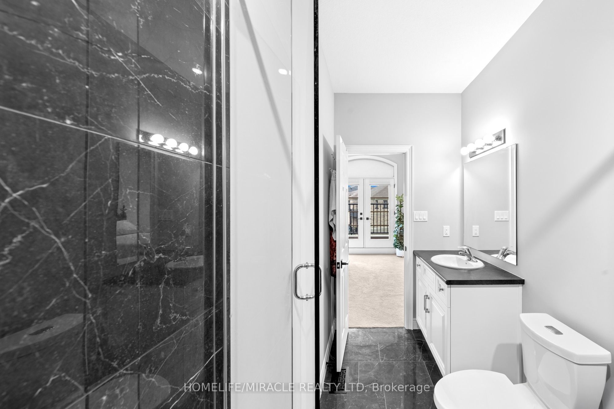 147 Ambrous Crescent Property Photo 40