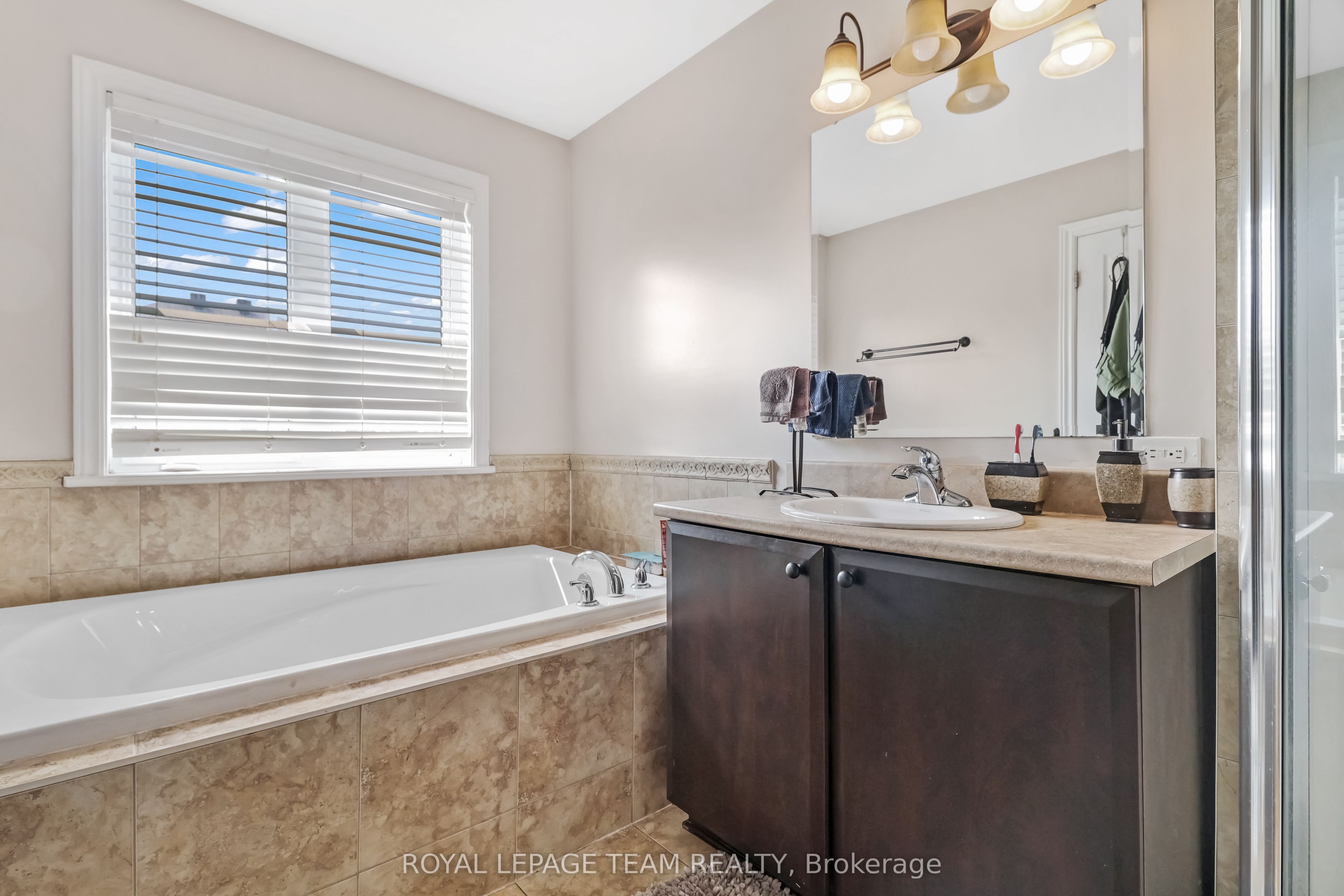 2224 Angelica Avenue Property Photo 18