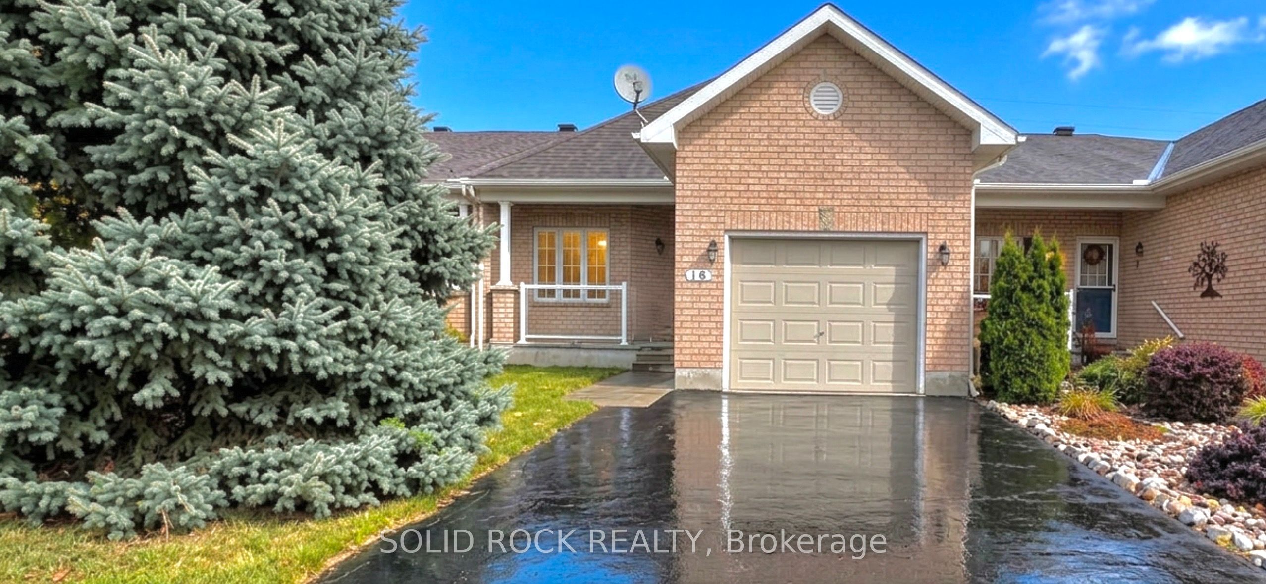 16 Moe Robillard Street Property Photo 1