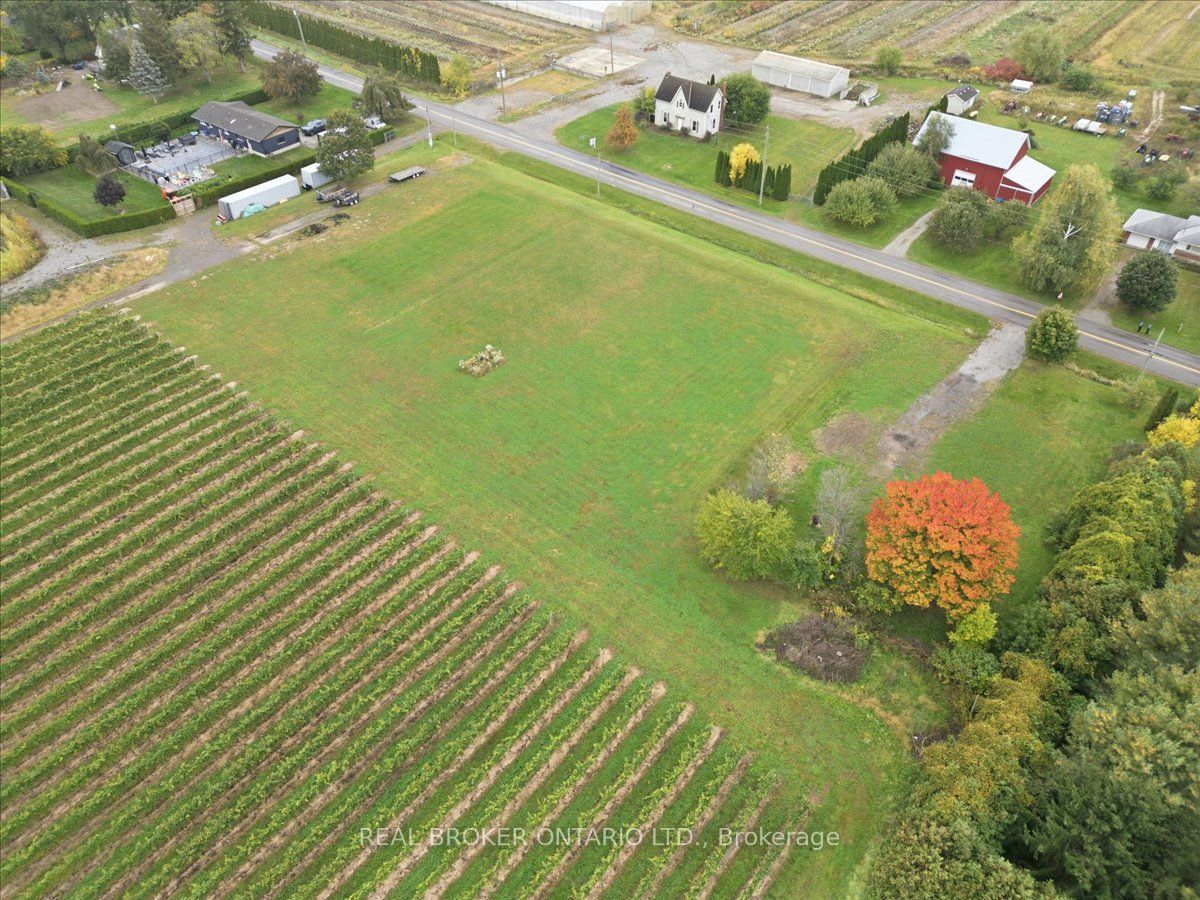 846 Line 1 Road Property Photo 10