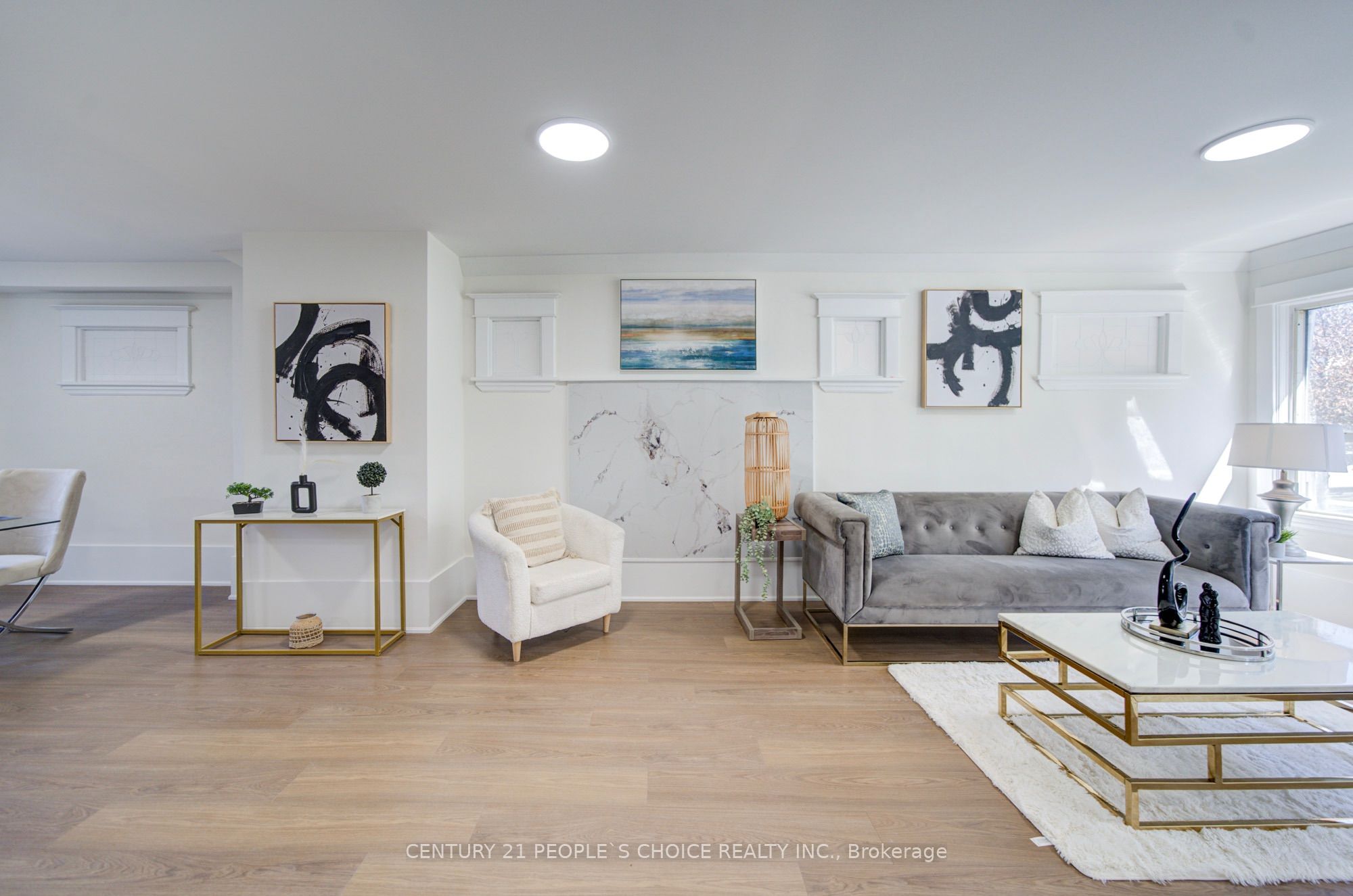 176 London Street S Property Photo 10