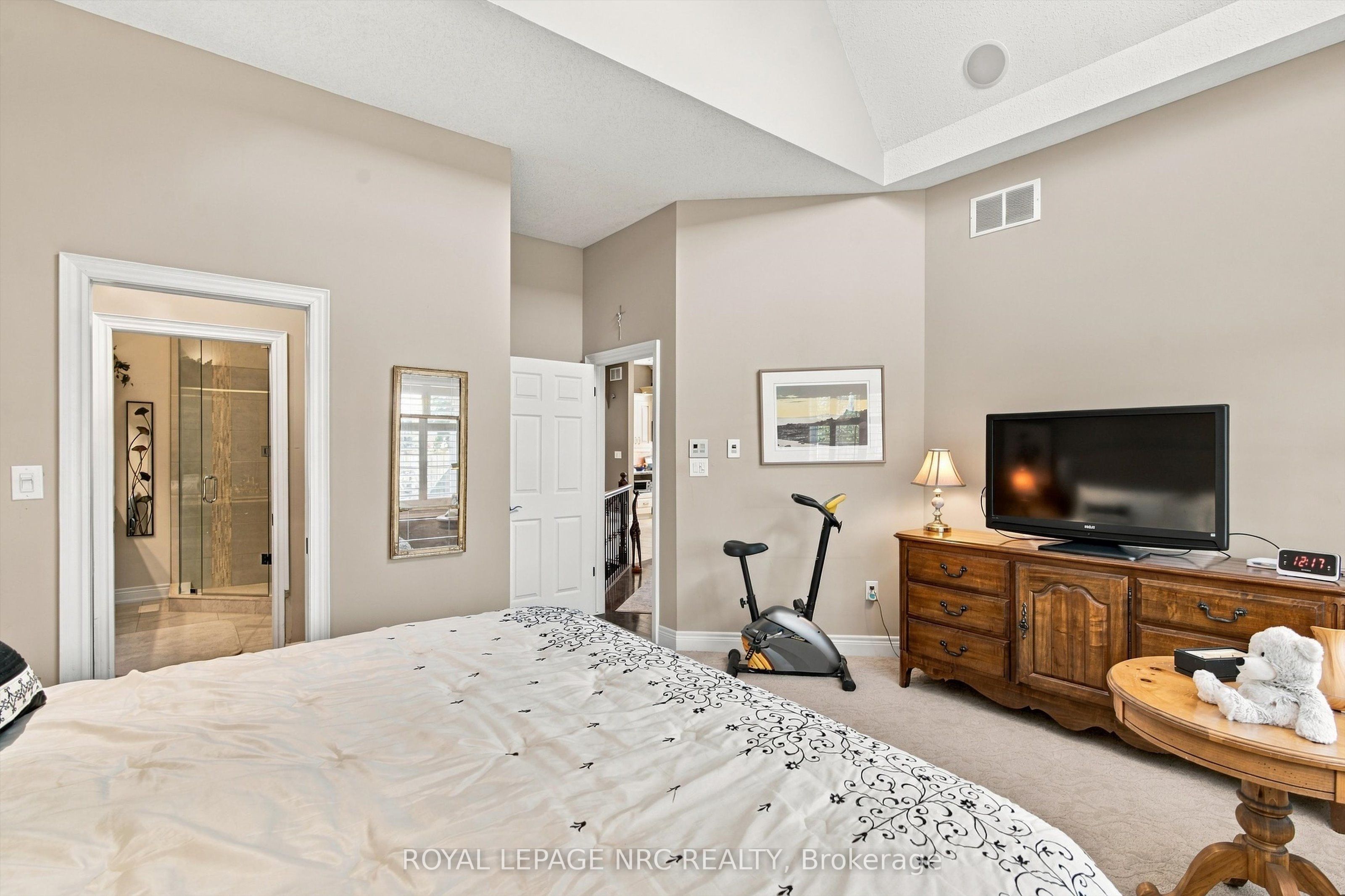 3232 Montrose Road 8 Property Photo 16