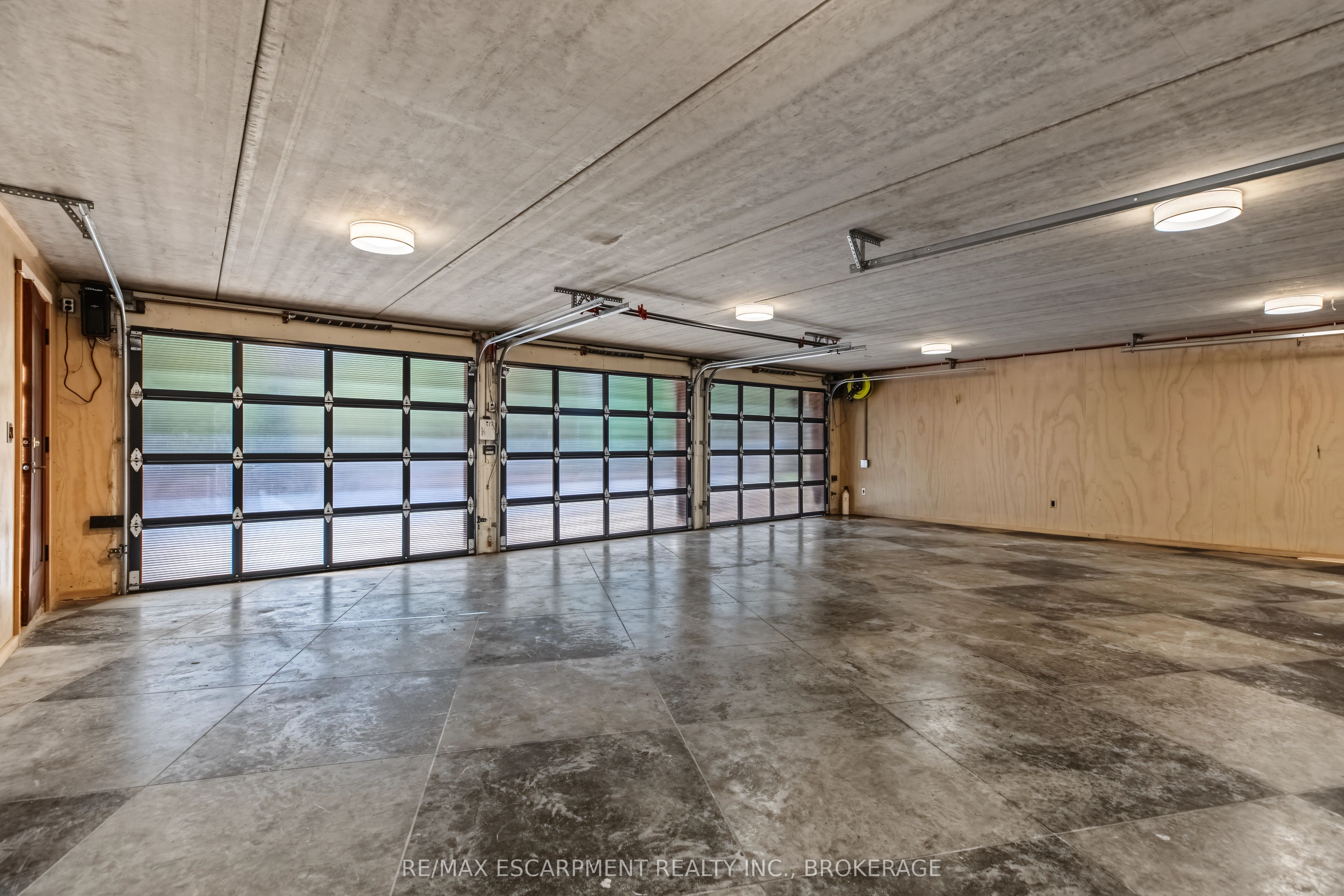 517807 5th Concession Road N Property Photo 43