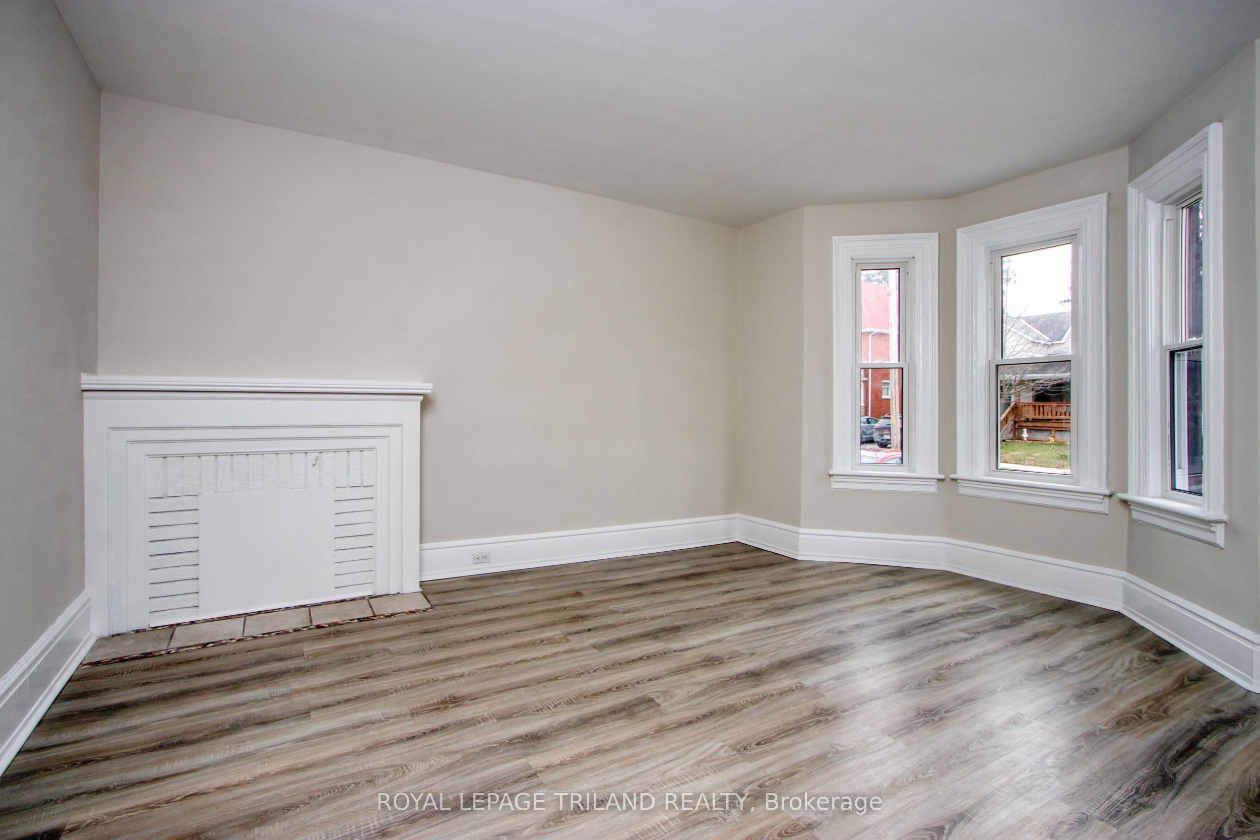 53 Gladstone Avenue 2 Property Photo 3