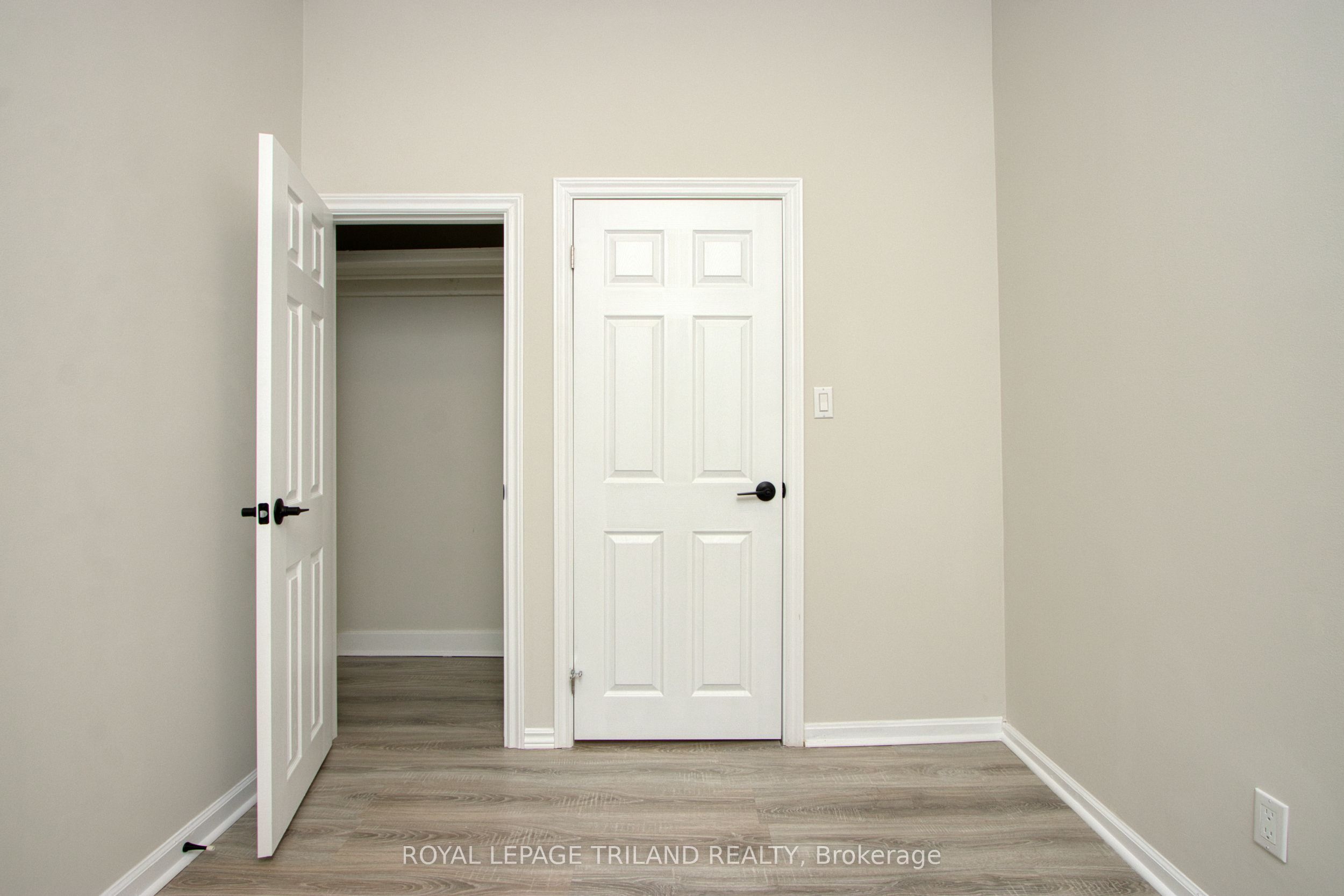 53 Gladstone Avenue 2 Property Photo 7