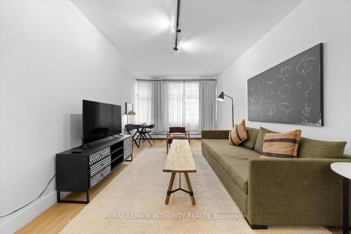 161 Laurier Avenue W 709 Property Photo 2