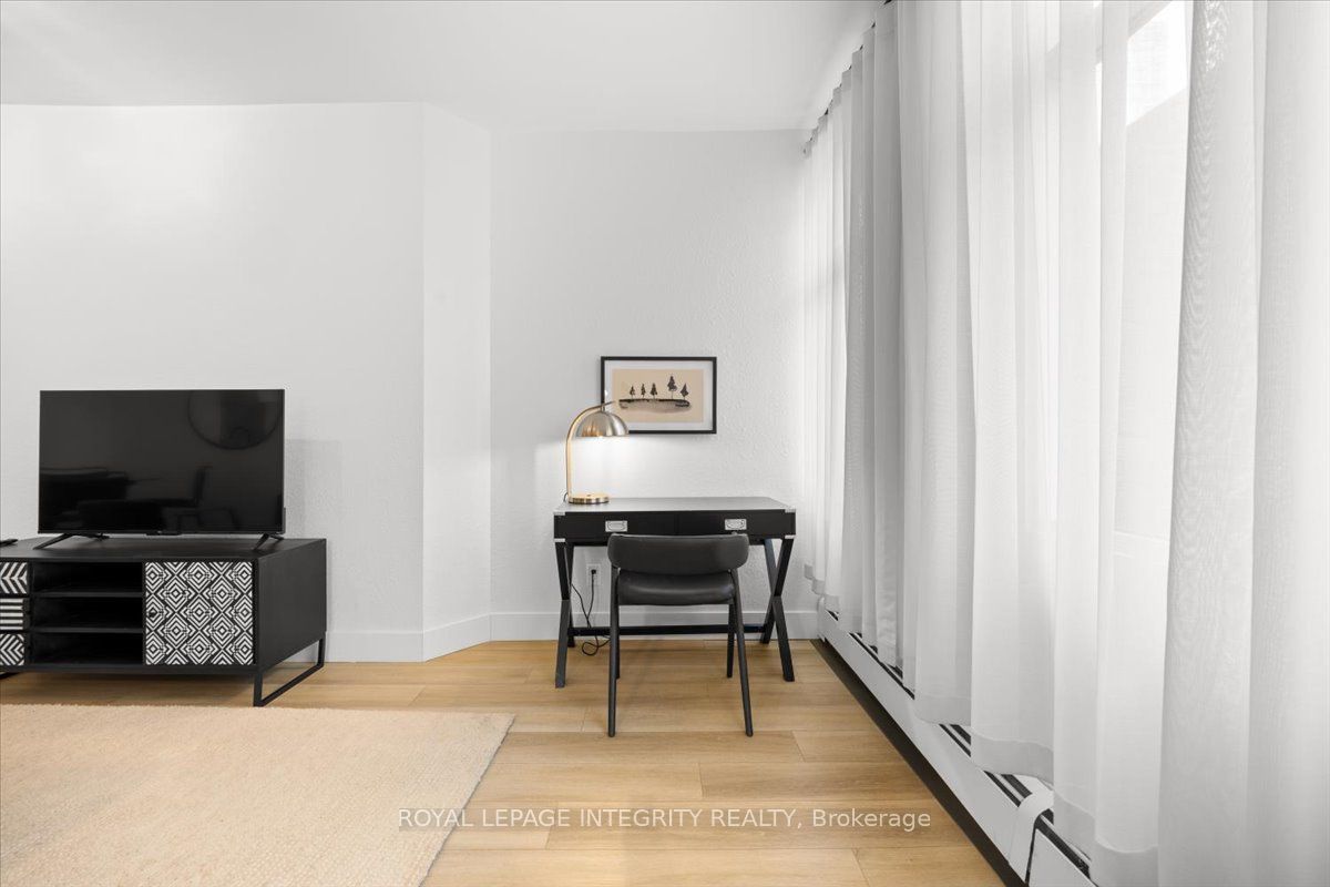 161 Laurier Avenue W 917 Property Photo 9