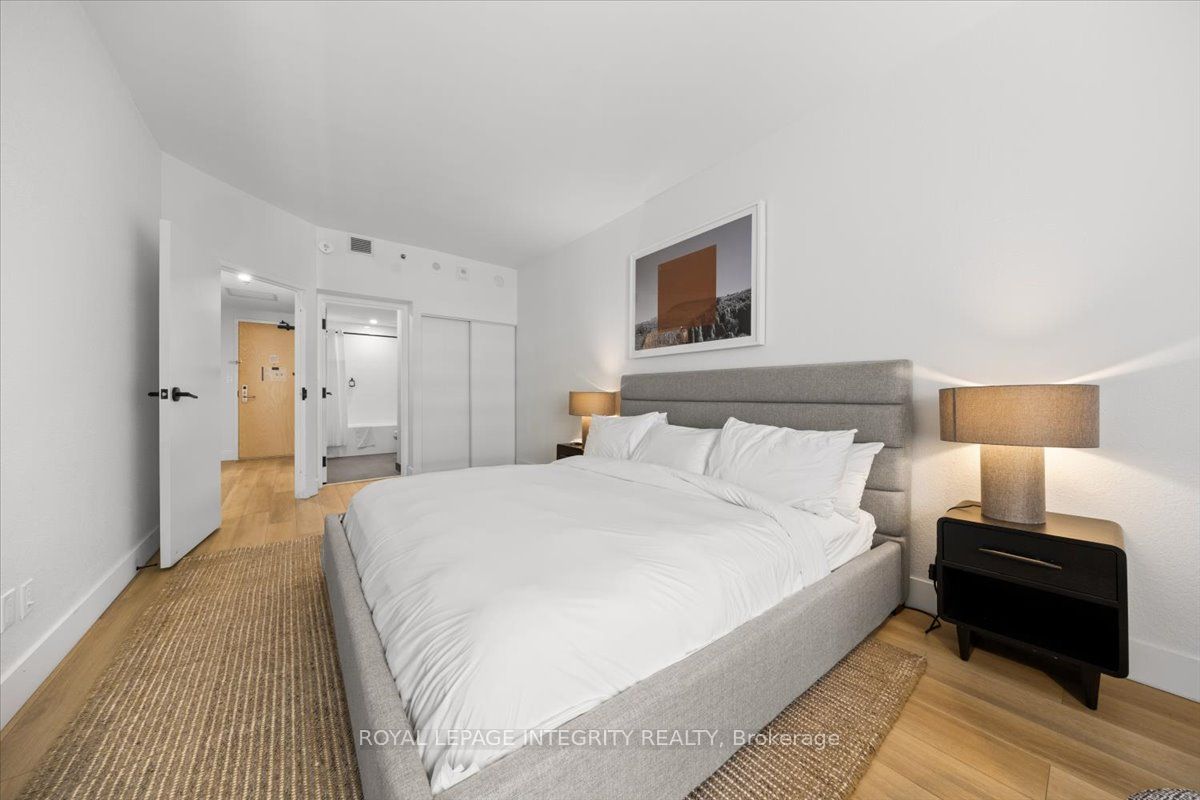 161 Laurier Avenue W 917 Property Photo 10