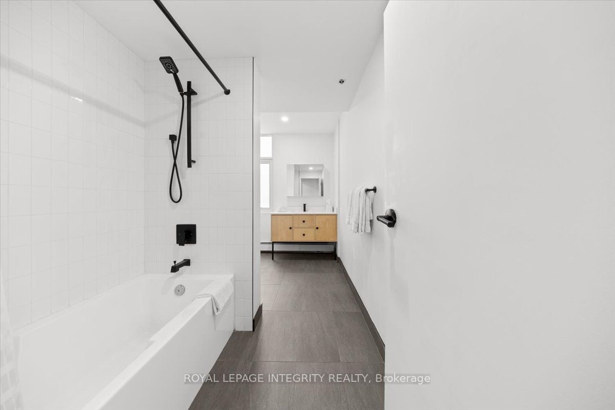 161 Laurier Avenue W 917 Property Photo 11