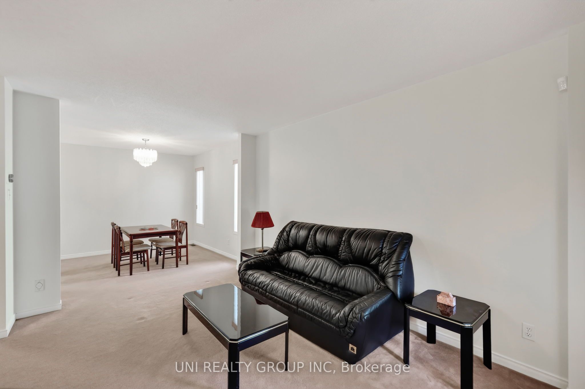 43 Crystal Park Crescent Property Photo 5