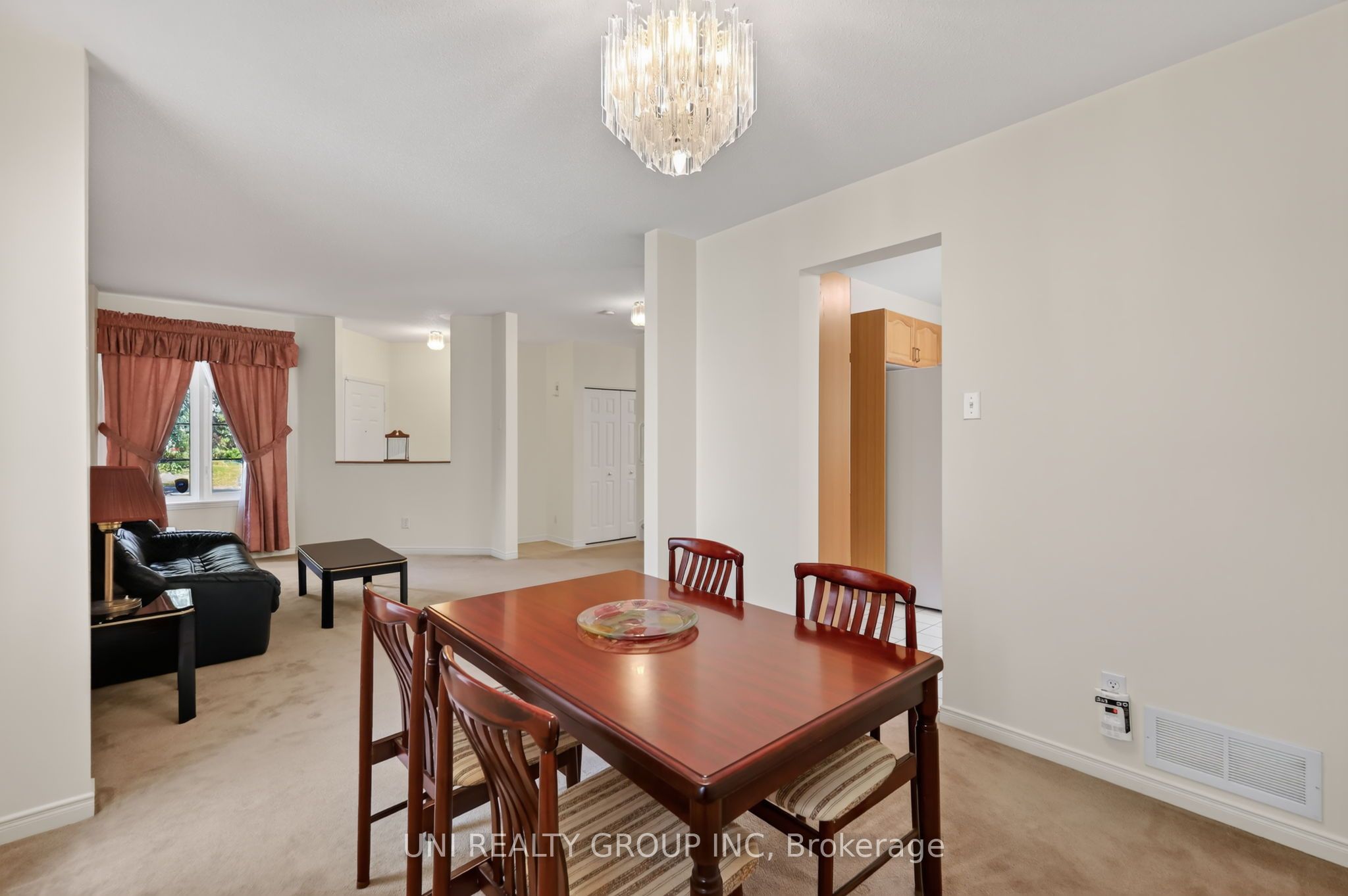 43 Crystal Park Crescent Property Photo 9