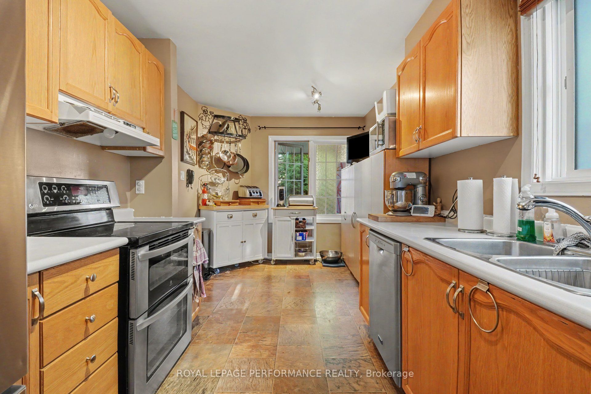 1478 Corsham Avenue Property Photo 10