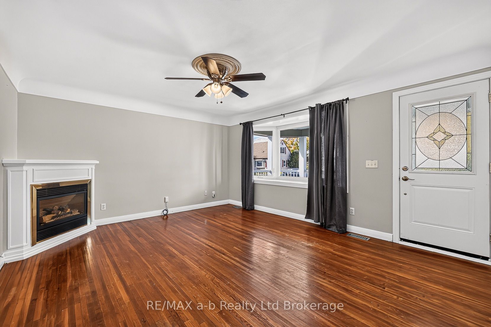 830 Maple Avenue Property Photo 9