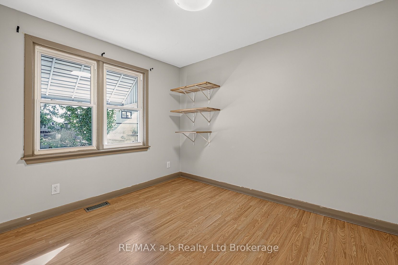 830 Maple Avenue Property Photo 17