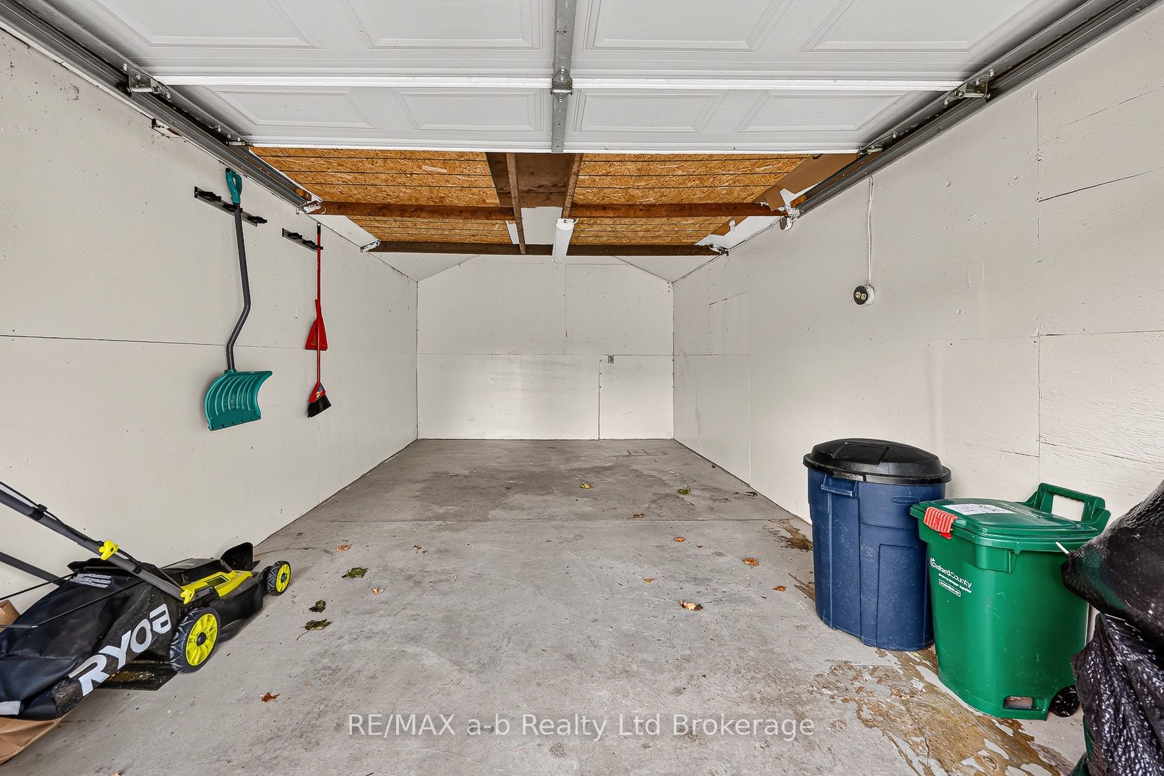 830 Maple Avenue Property Photo 39