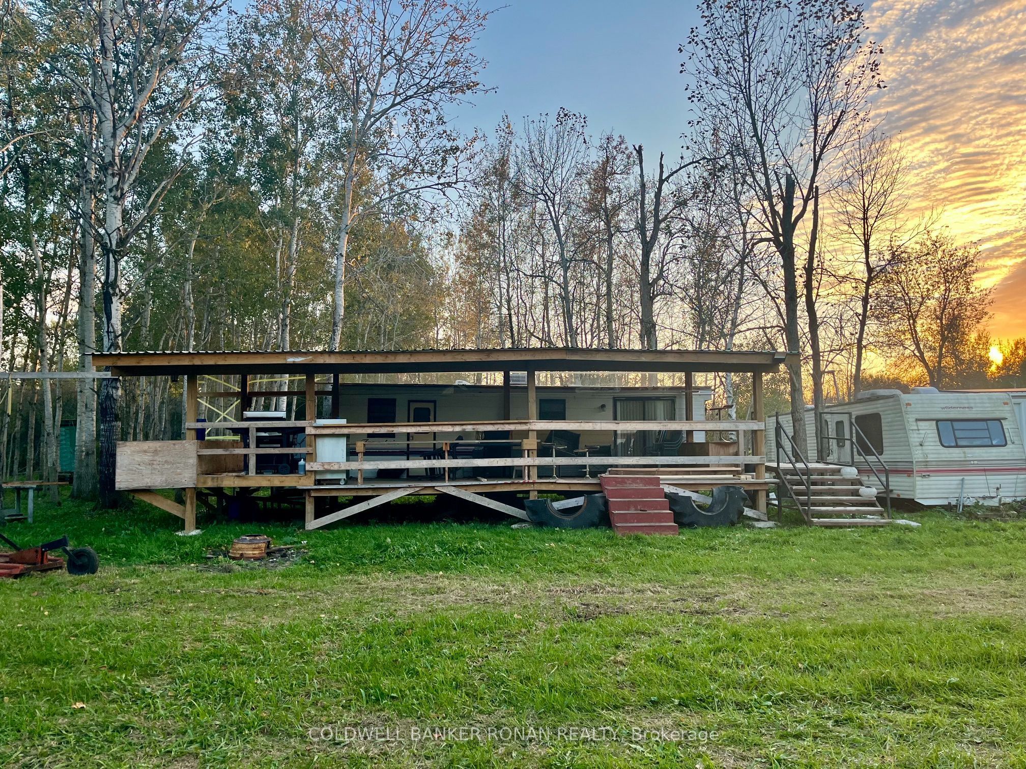 345198 15 Side Road Property Photo 3