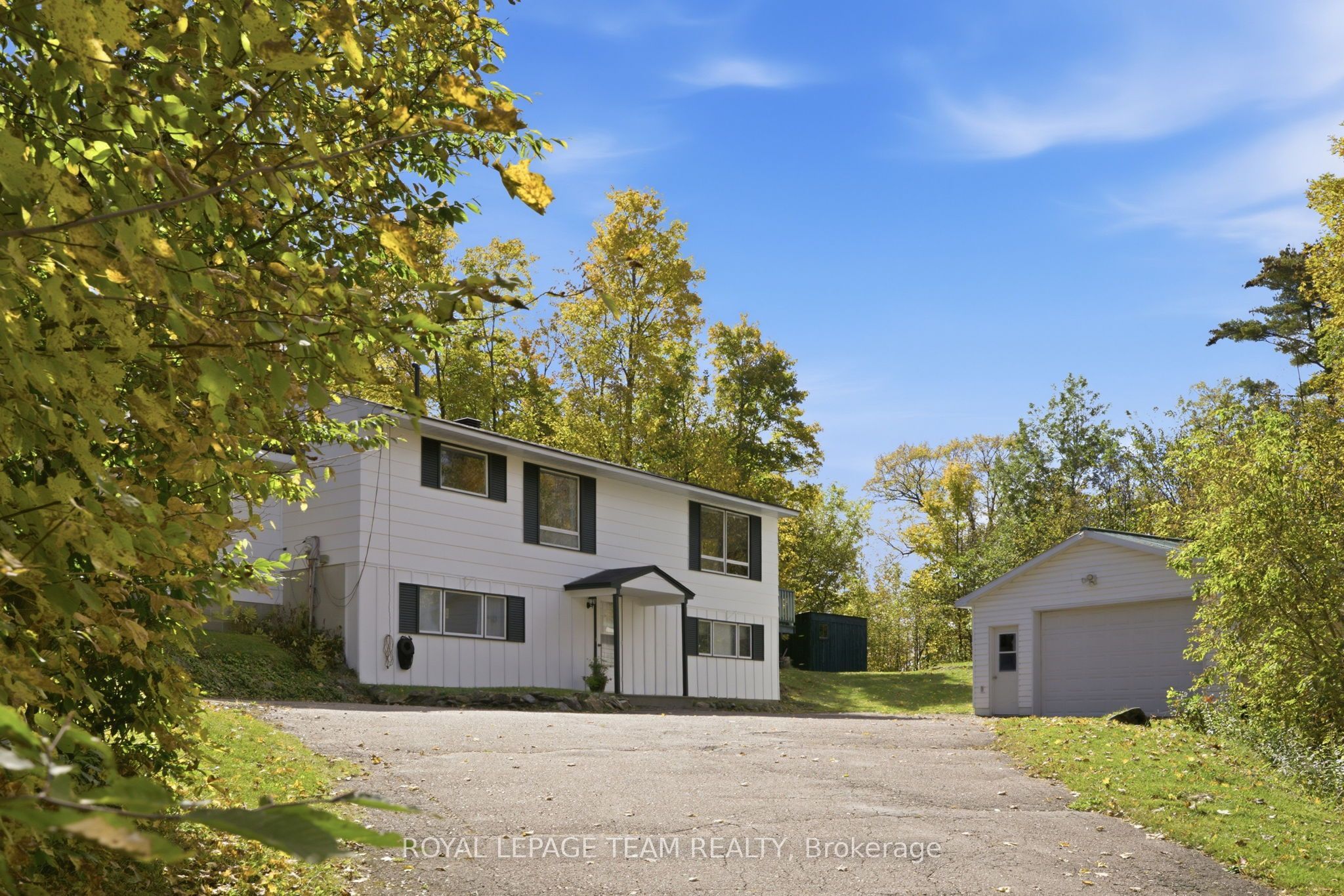 4775 Calabogie Road Property Photo 2