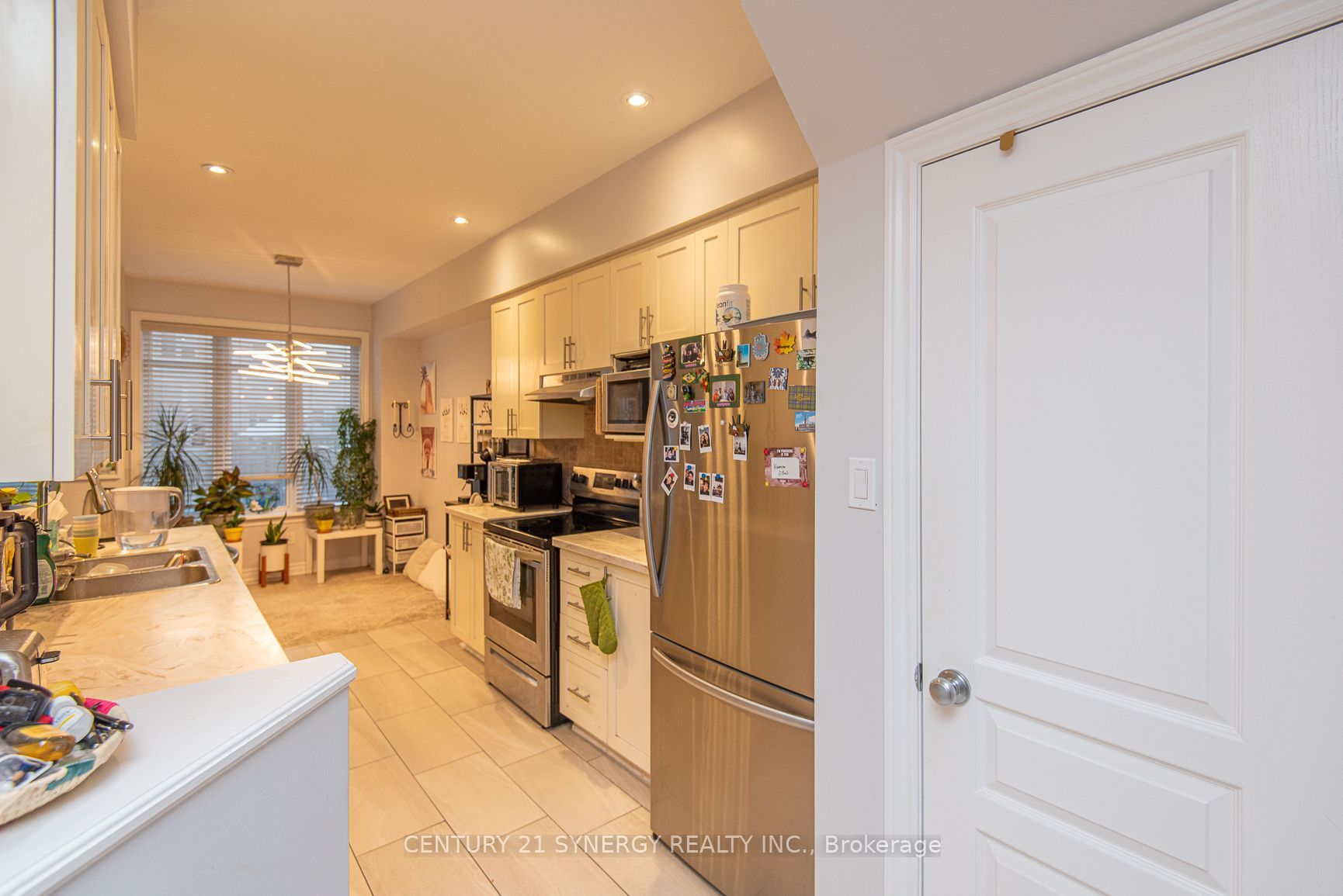 2025 Pennyroyal Crescent Property Photo 6
