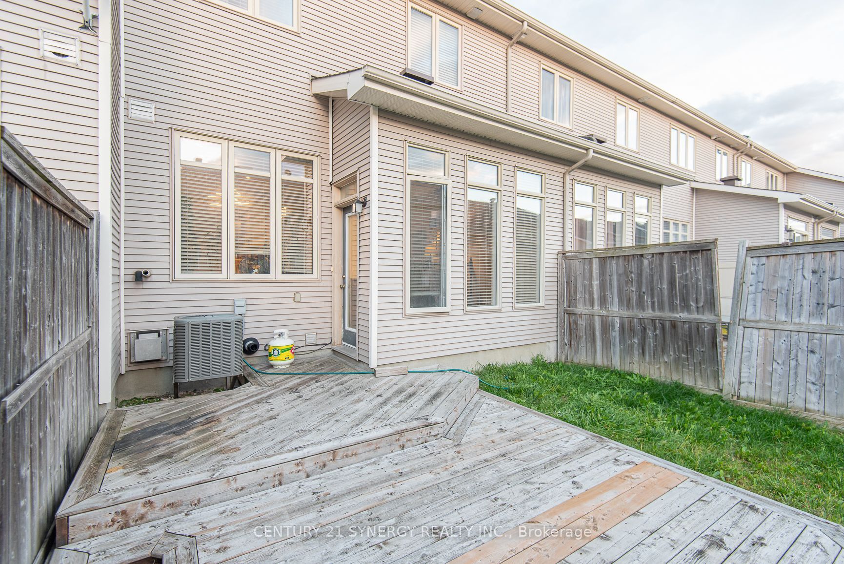 2025 Pennyroyal Crescent Property Photo 31