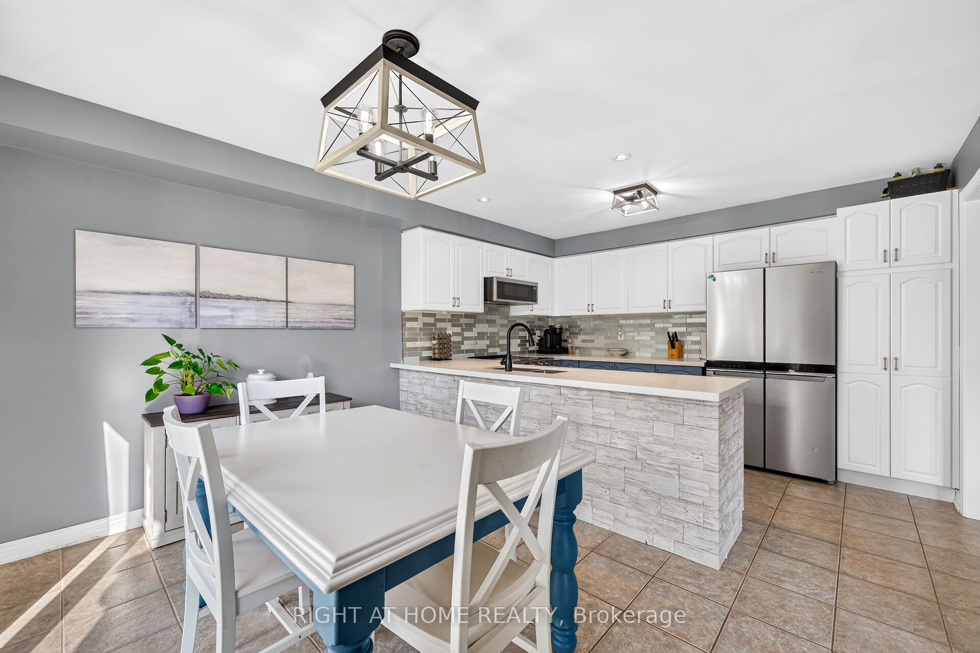 54 Vinifera Drive Property Photo 9