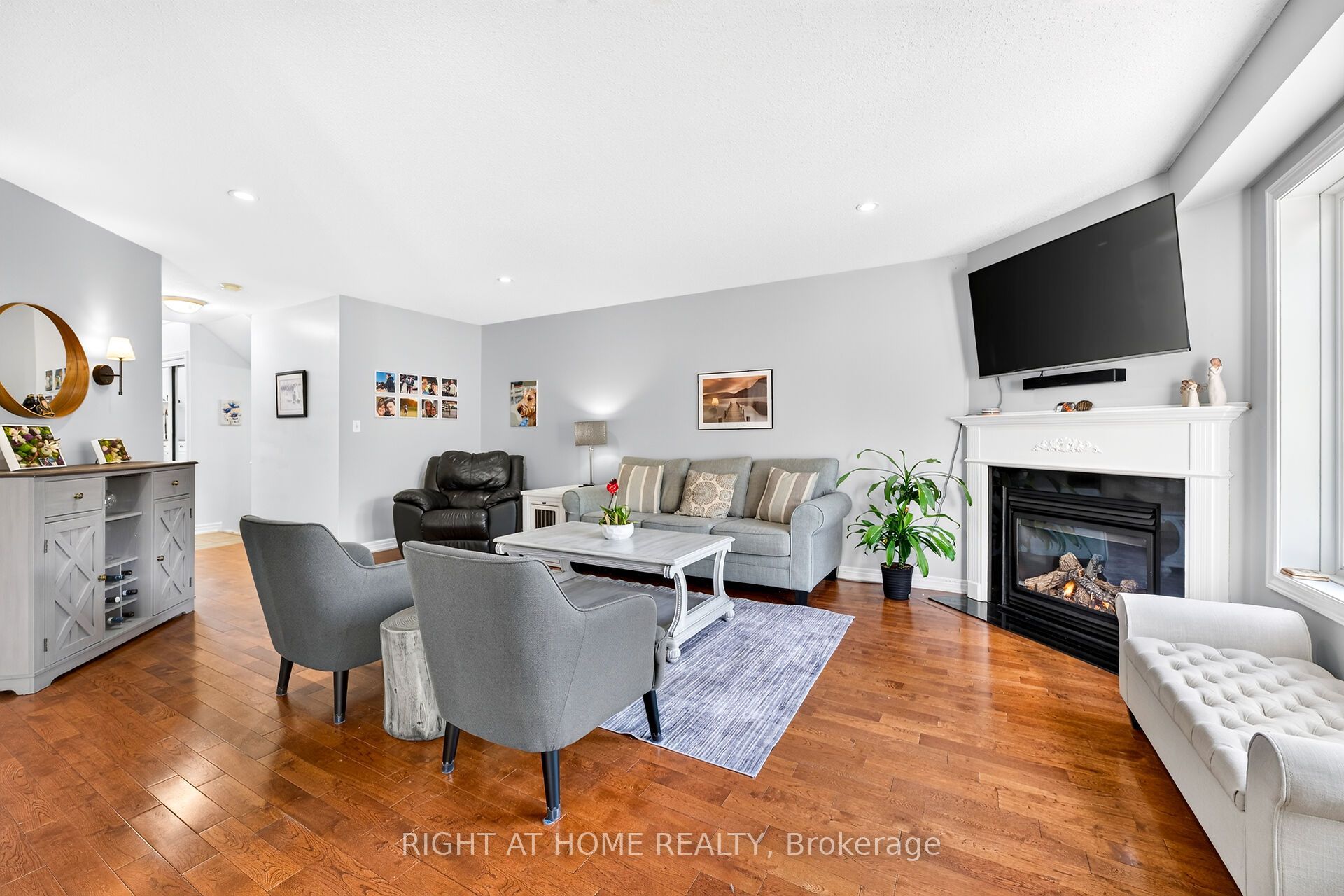 54 Vinifera Drive Property Photo 13