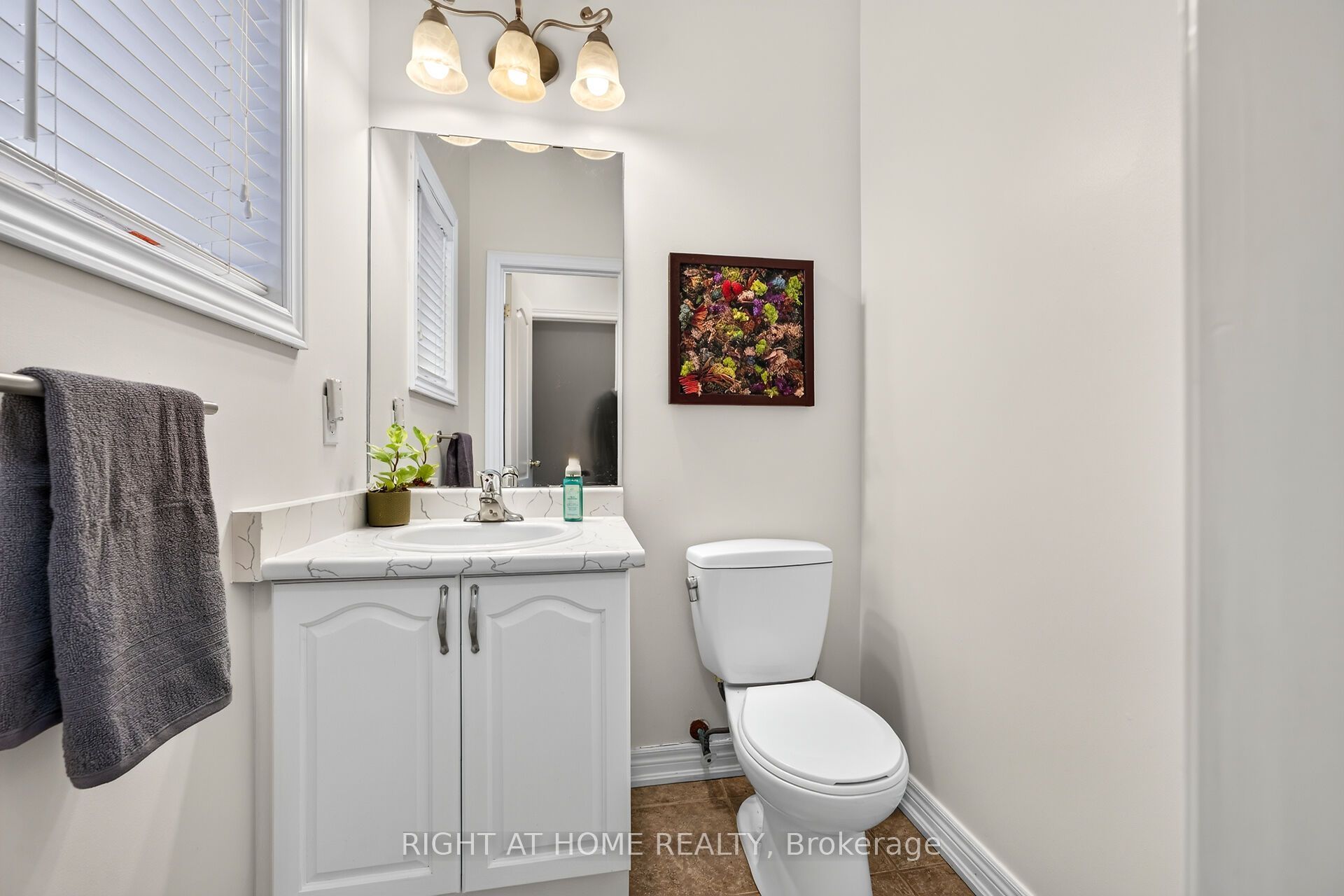 54 Vinifera Drive Property Photo 28