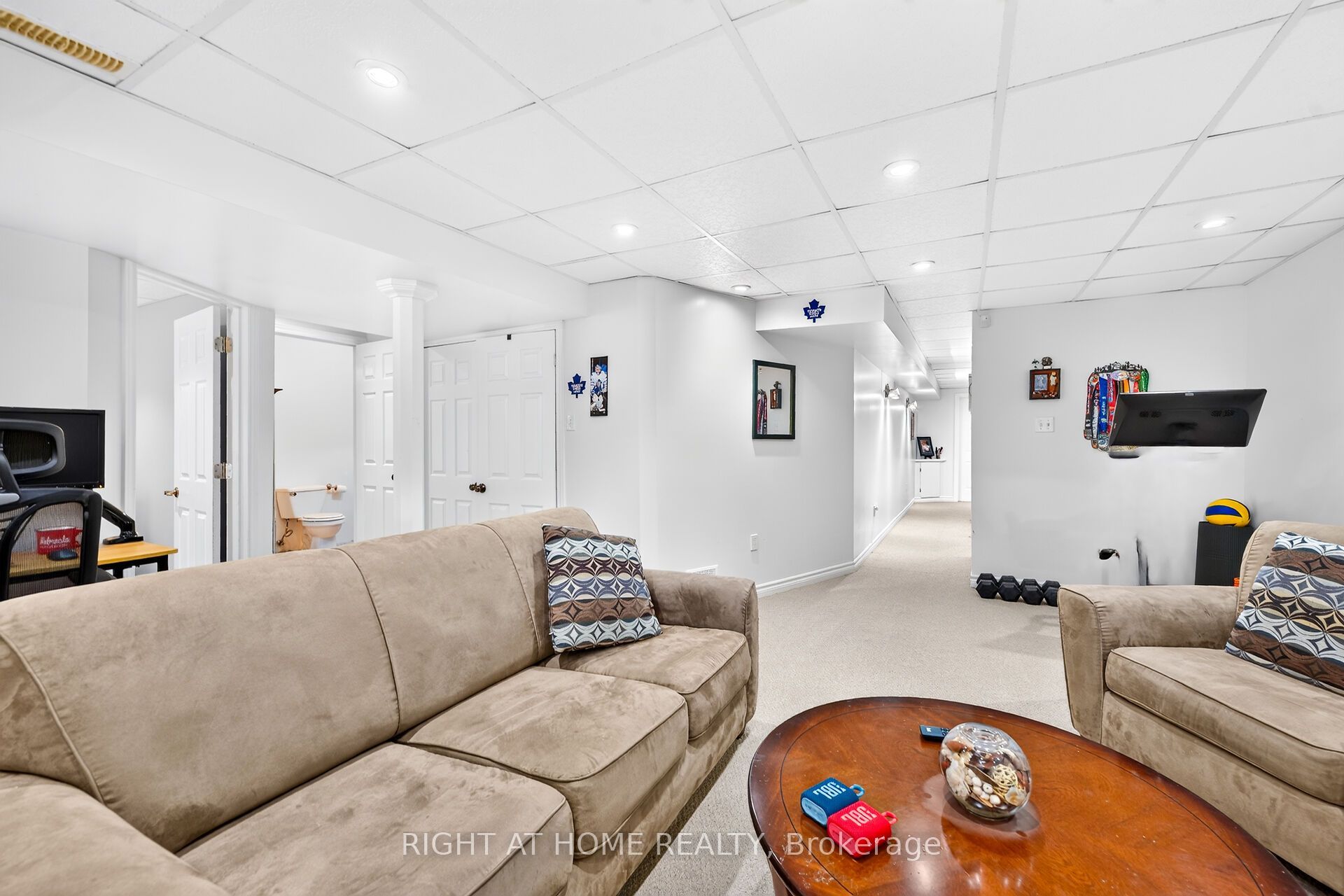 54 Vinifera Drive Property Photo 33