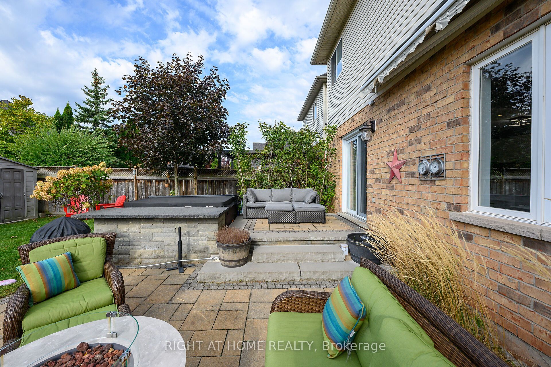 54 Vinifera Drive Property Photo 39