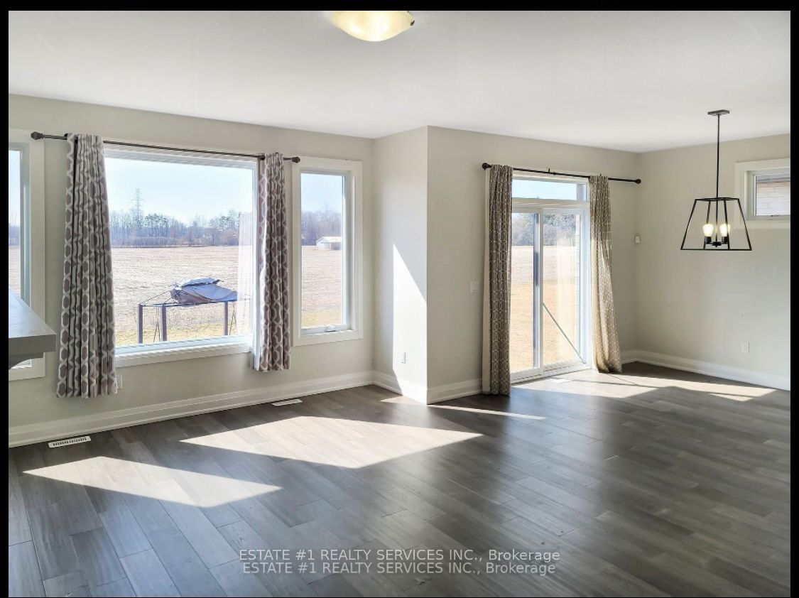 2047 Lockwood Crescent Property Photo 21